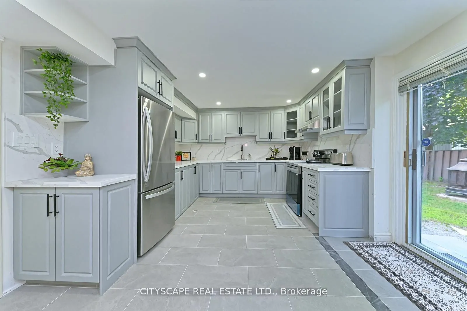 354 Plains Road W