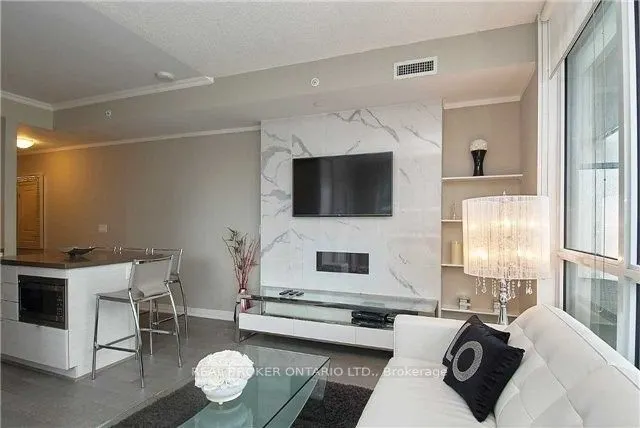 59 Annie Craig Drive, #511