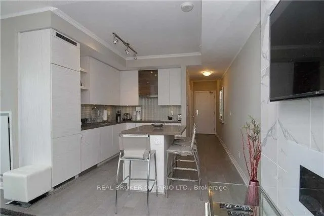 59 Annie Craig Drive, #511