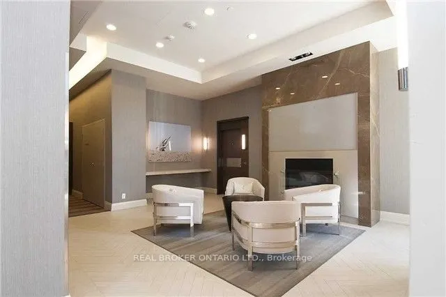 59 Annie Craig Drive, #511