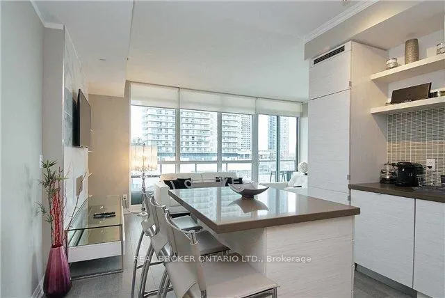 59 Annie Craig Drive, #511