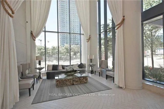 59 Annie Craig Drive, #511