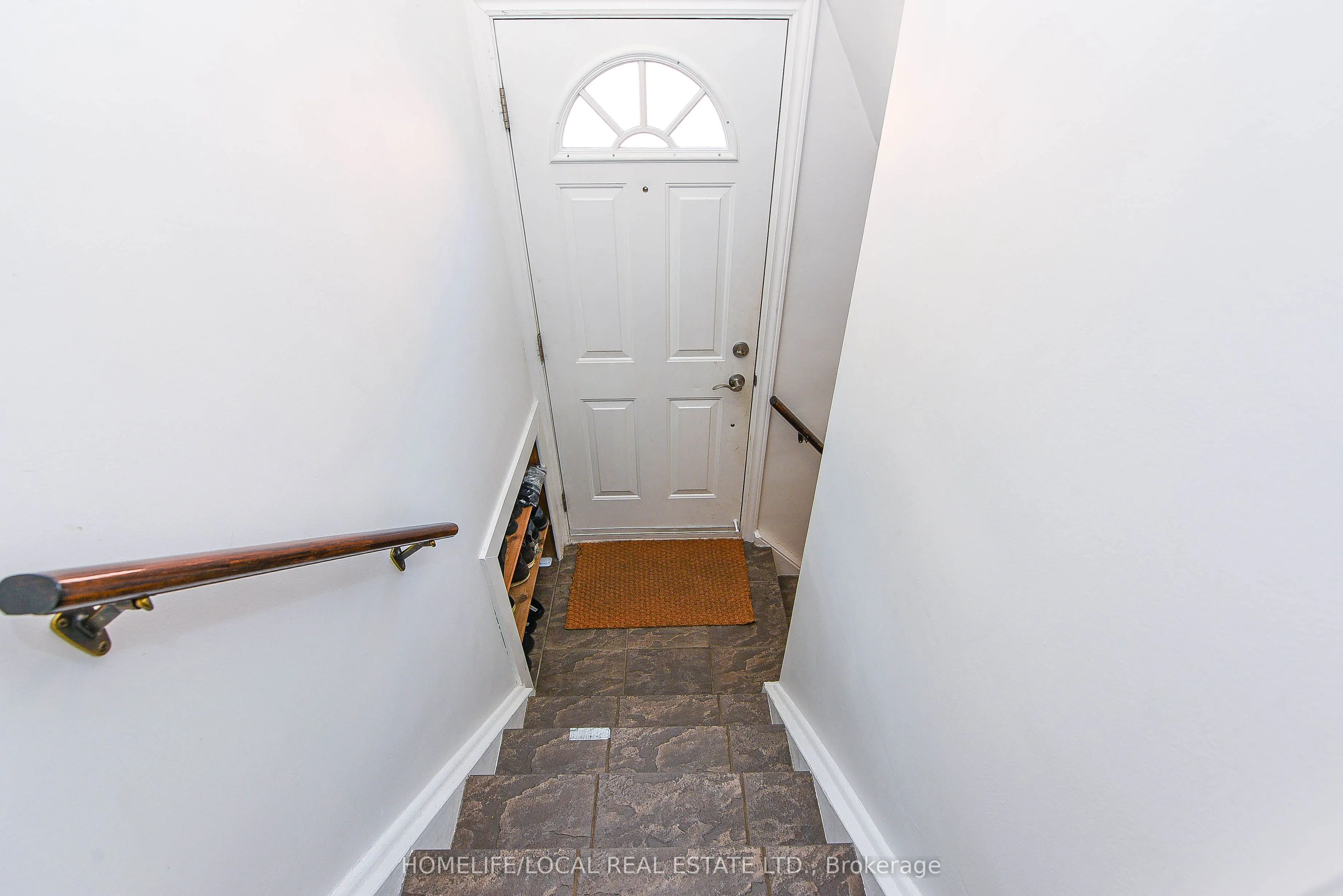 570 Exbury Crescent