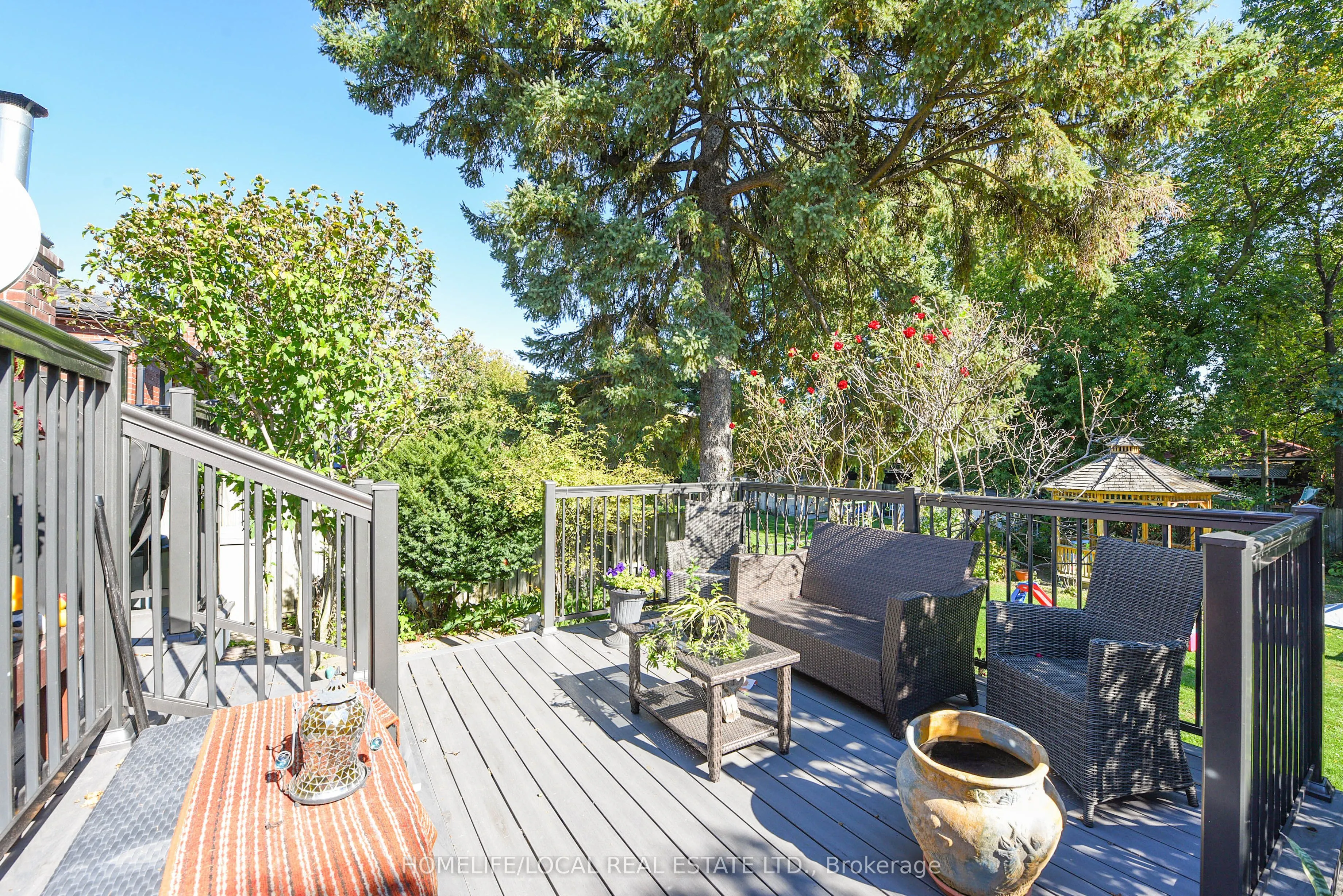 570 Exbury Crescent