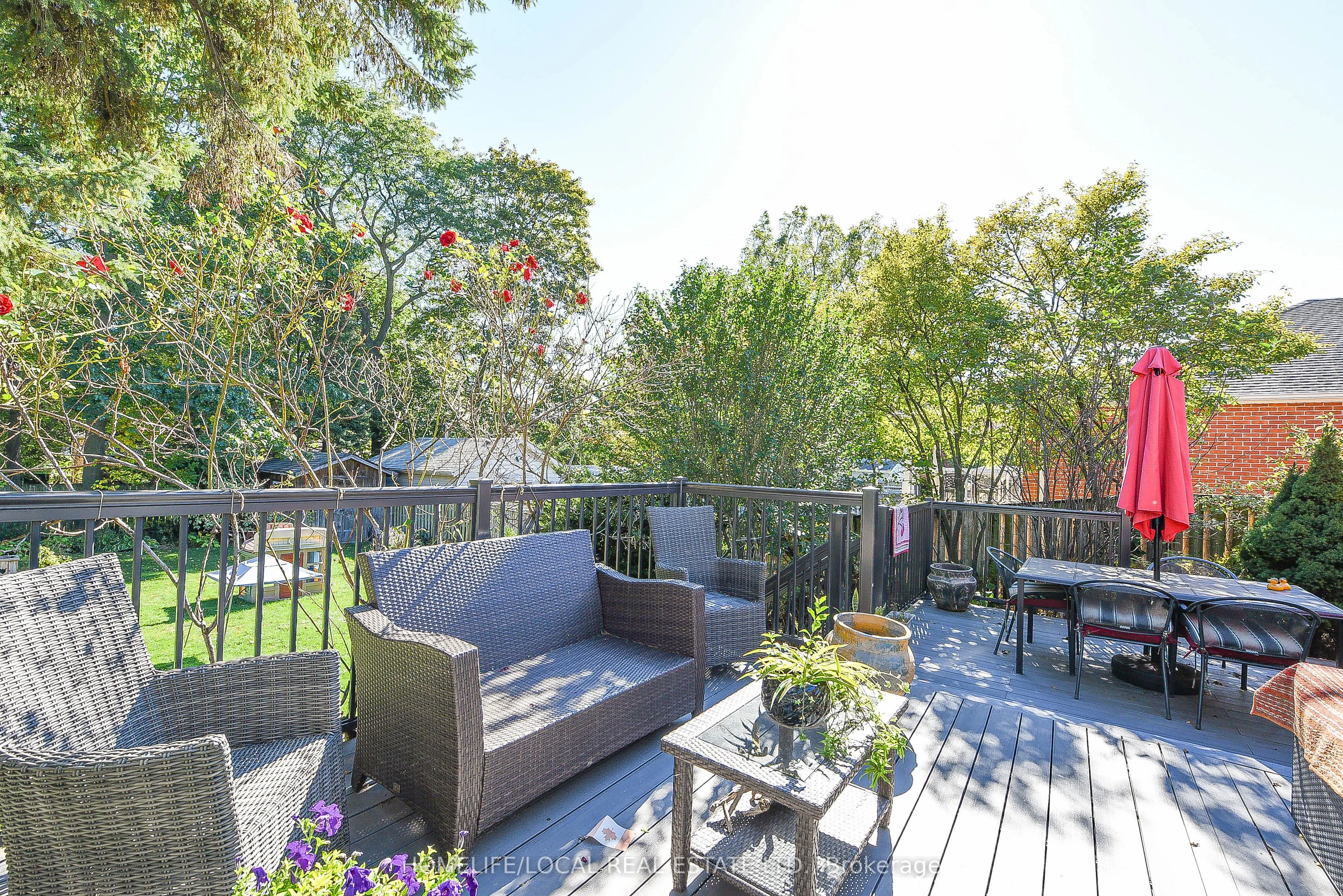 570 Exbury Crescent