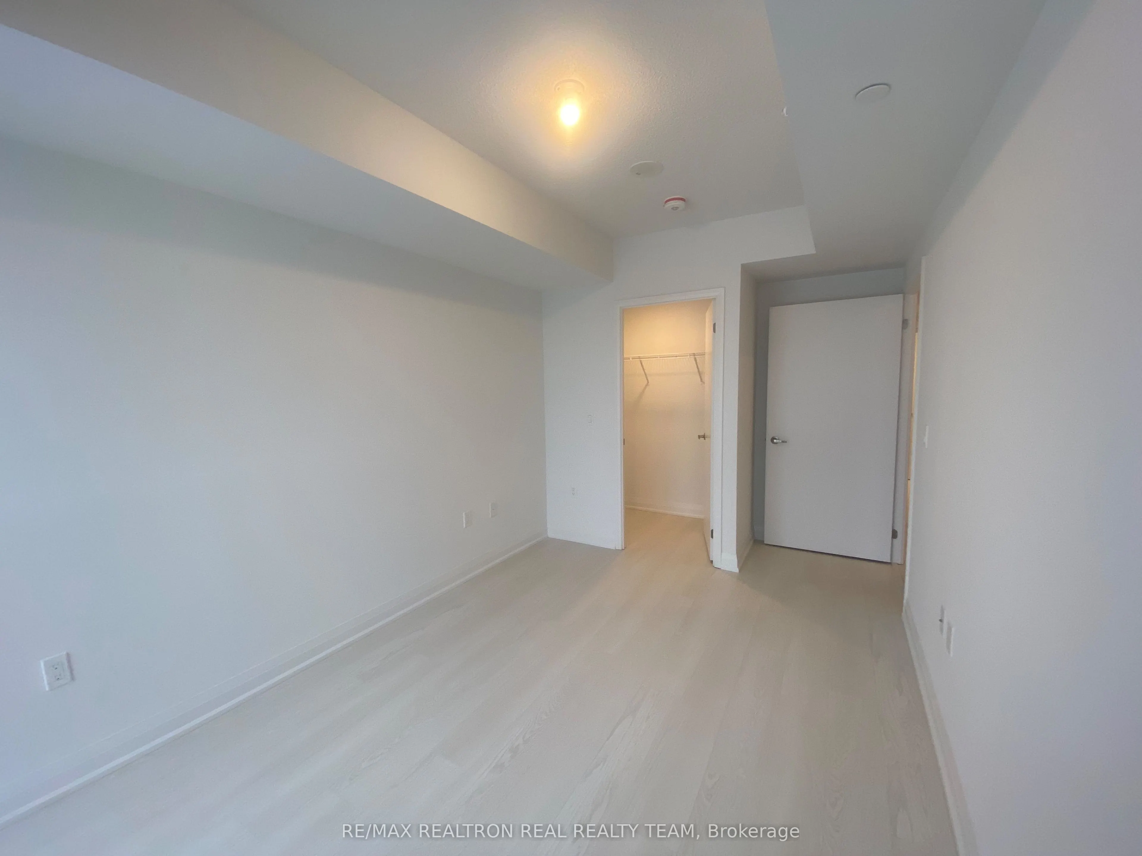 10 Gibbs Road, #502