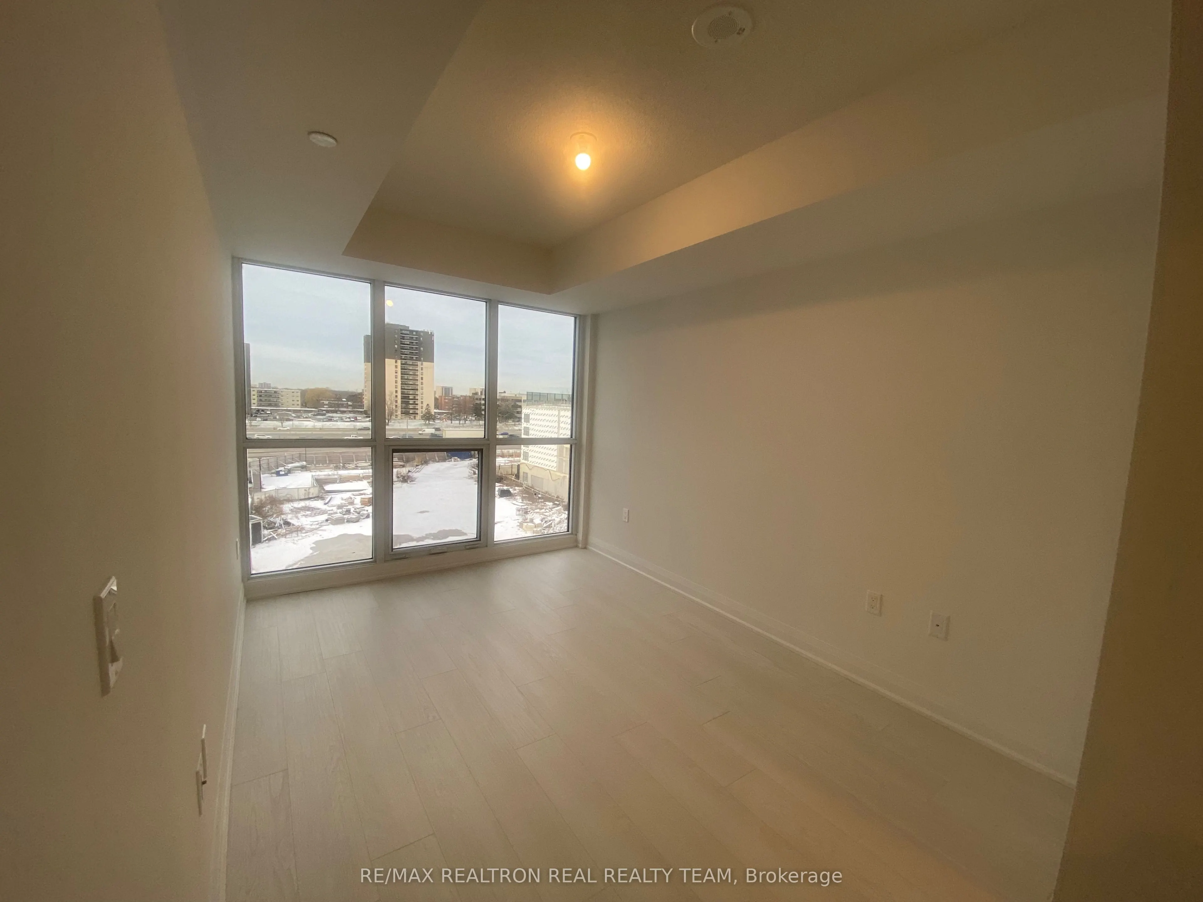 10 Gibbs Road, #502