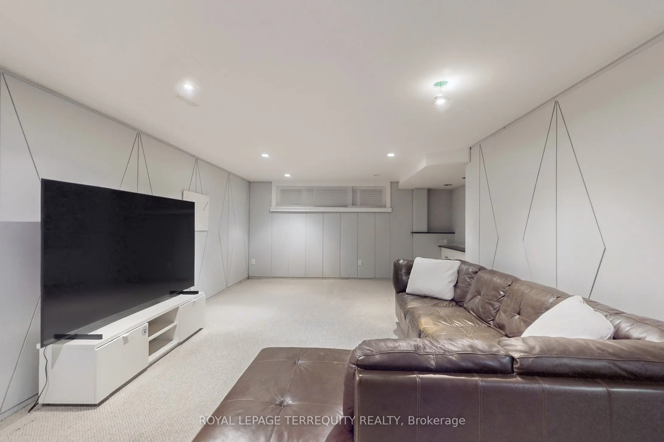 2 Stockton Road