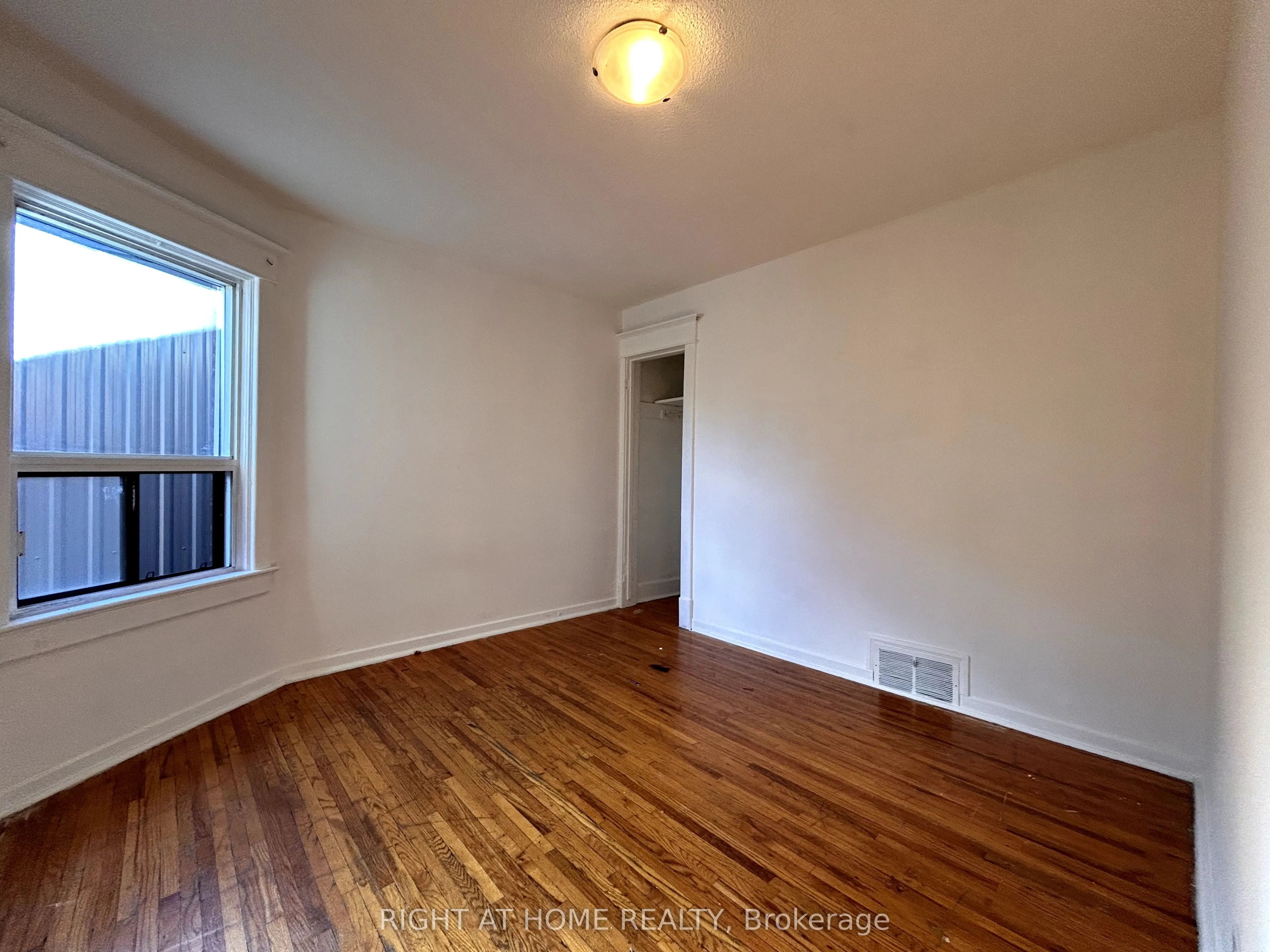 1039 Ossington Avenue W, #2