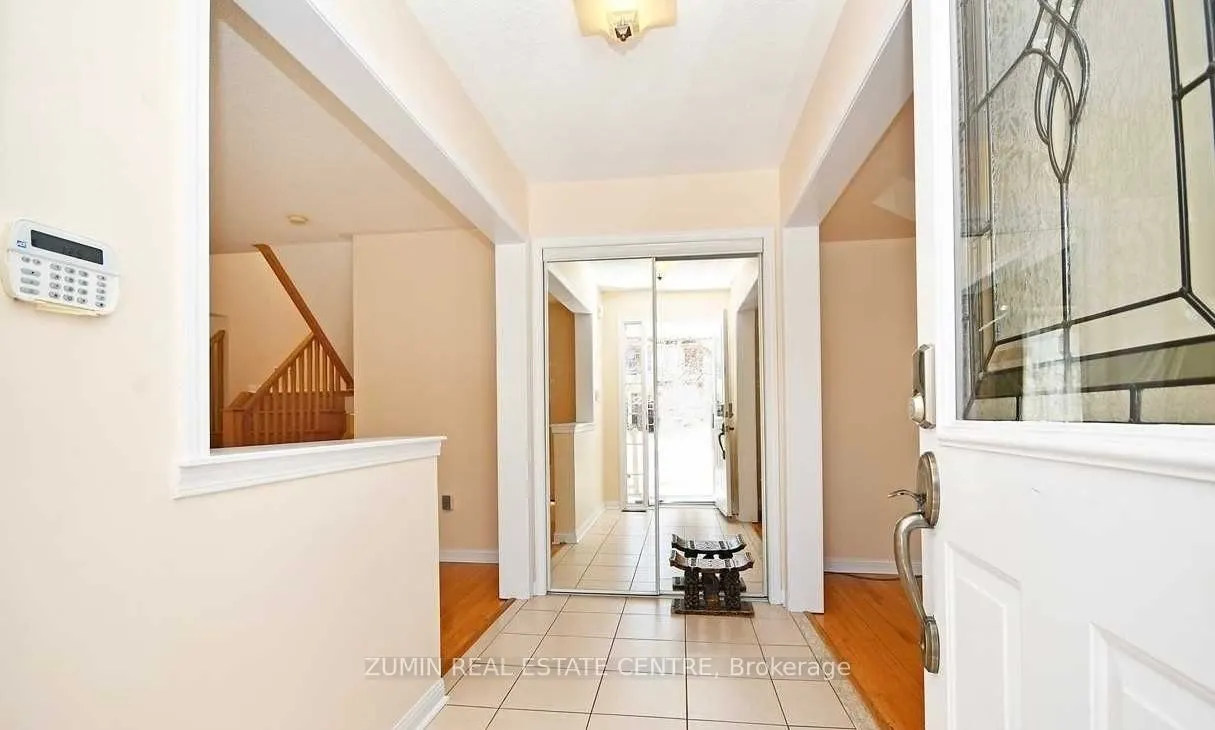 38 Clayborne Avenue, #Upper Level