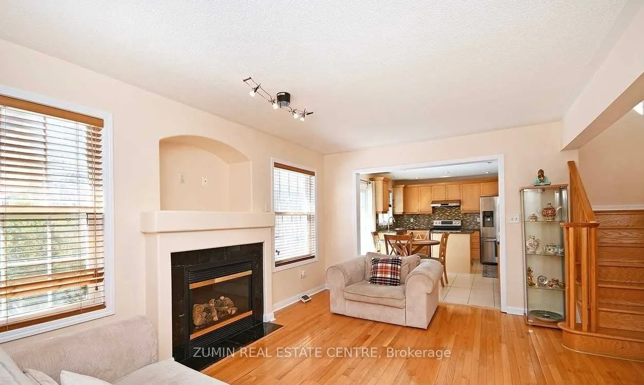 38 Clayborne Avenue, #Upper Level