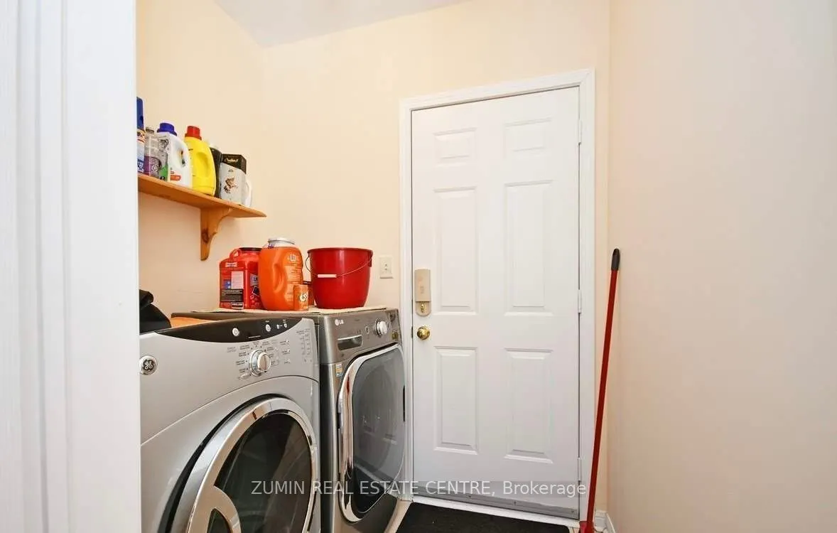 38 Clayborne Avenue, #Upper Level