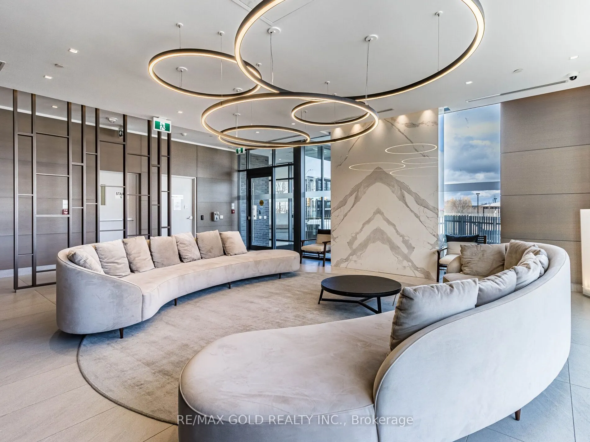 180 Veterans Drive, #609