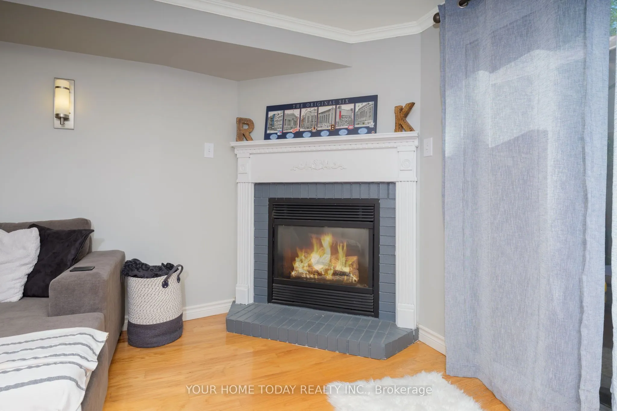 76 River Drive, #8