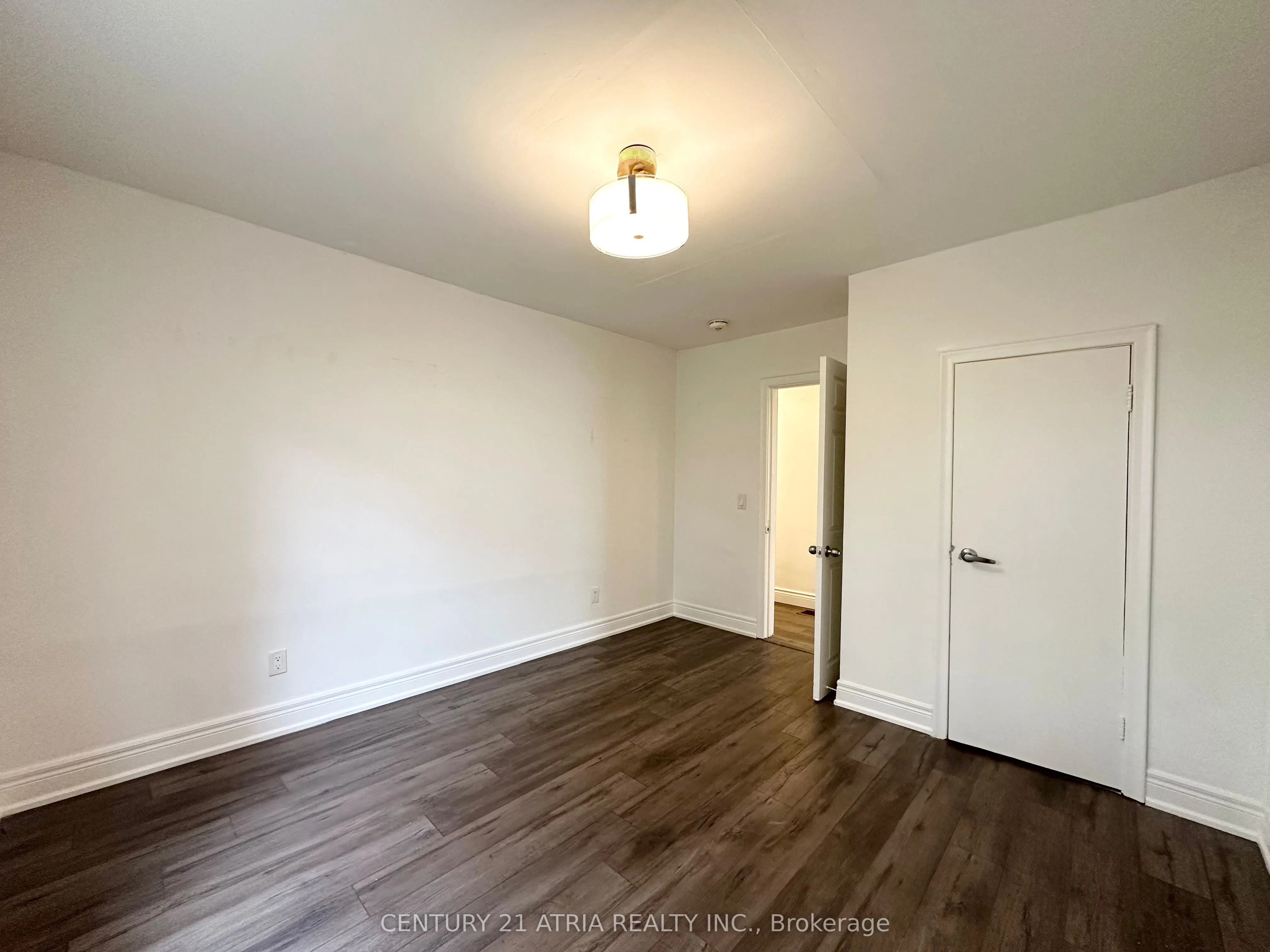 1070 Fergus Avenue, #Upper