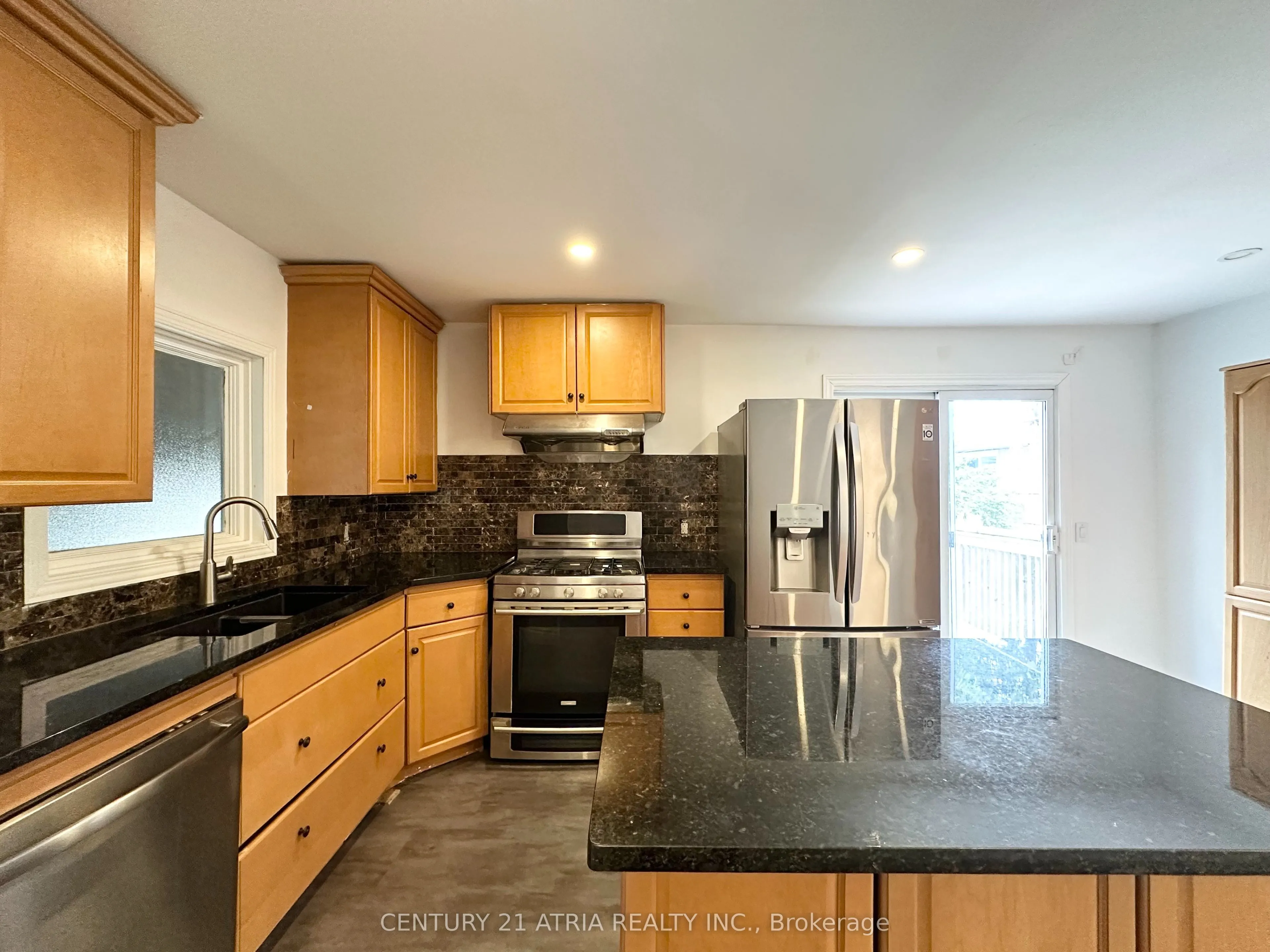 1070 Fergus Avenue, #Upper