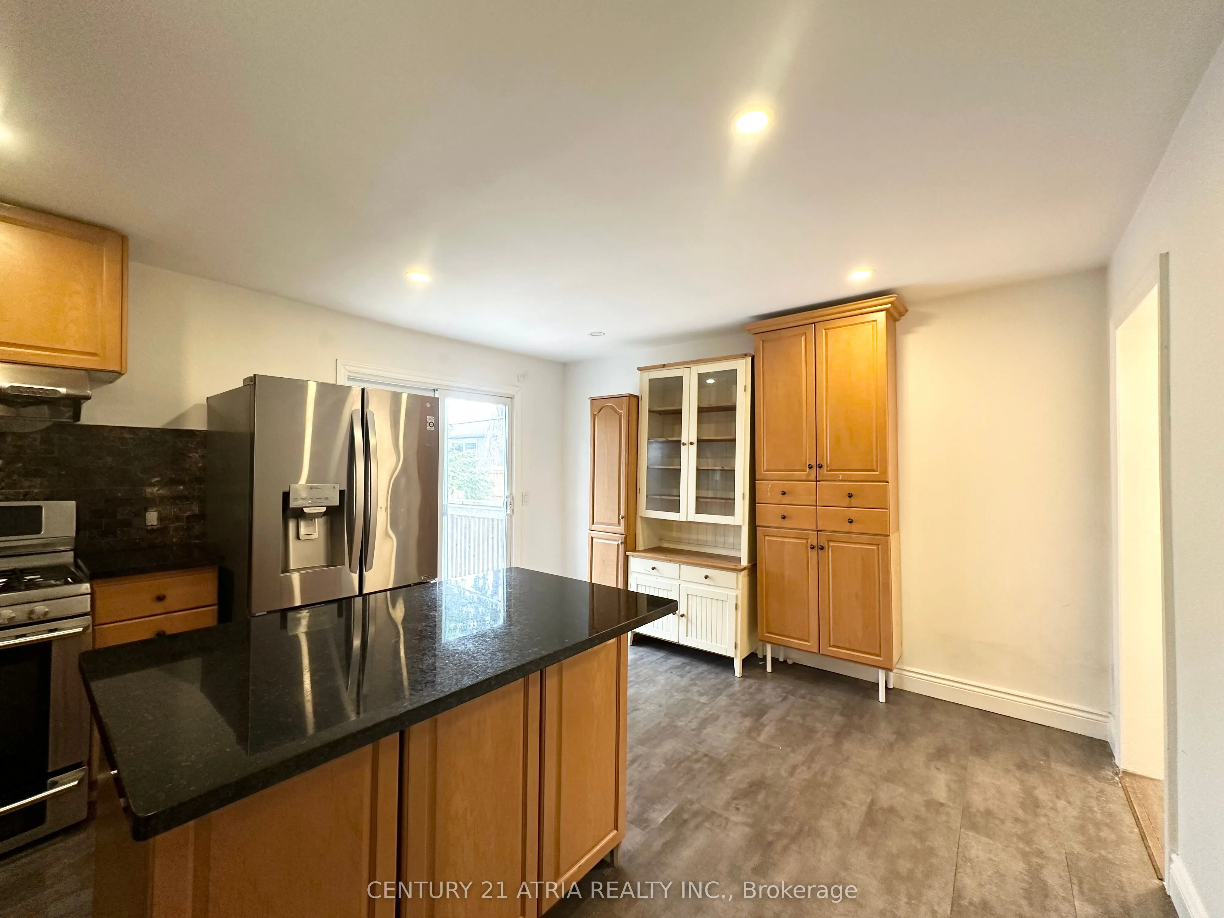1070 Fergus Avenue, #Upper