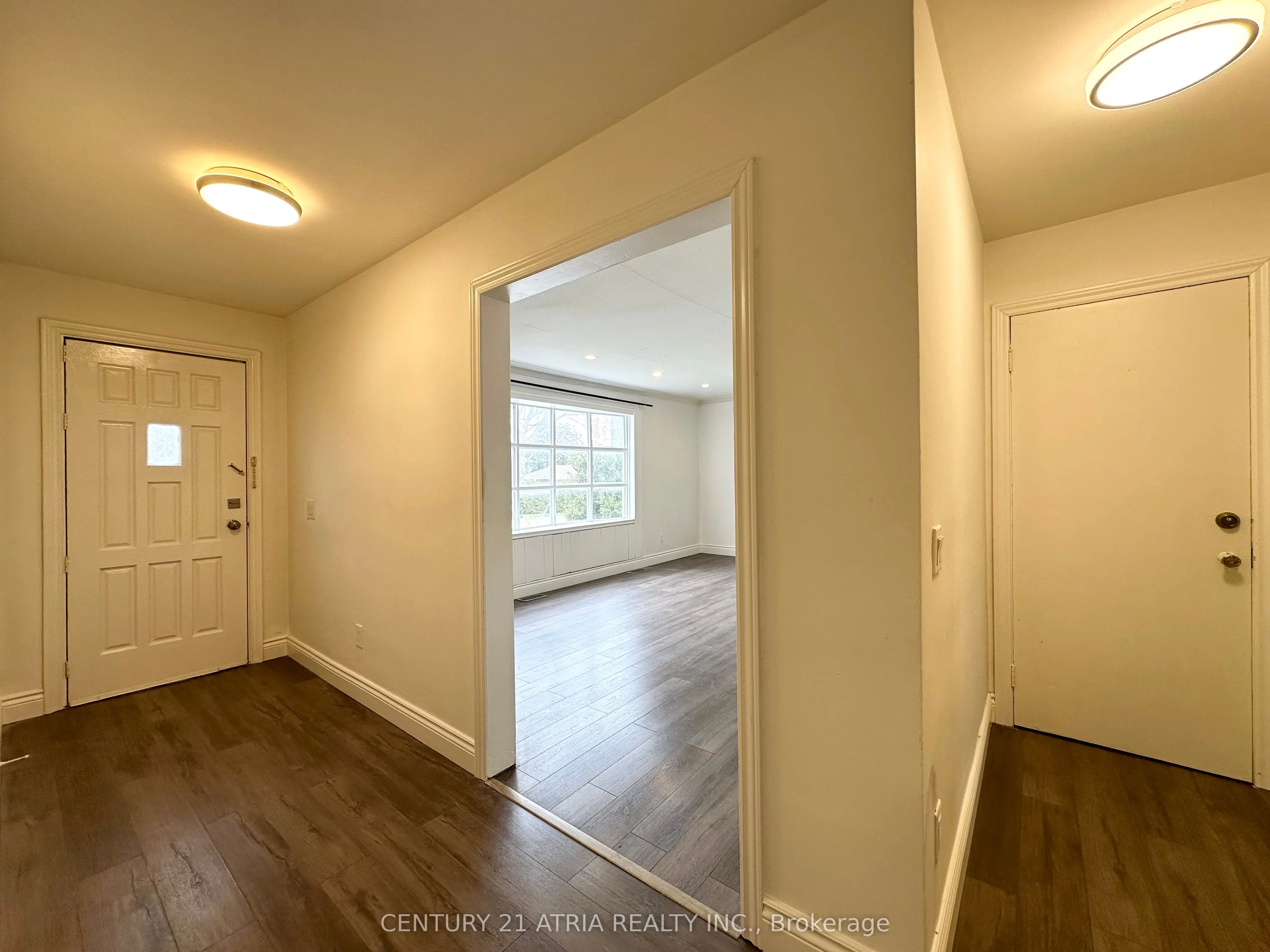 1070 Fergus Avenue, #Upper
