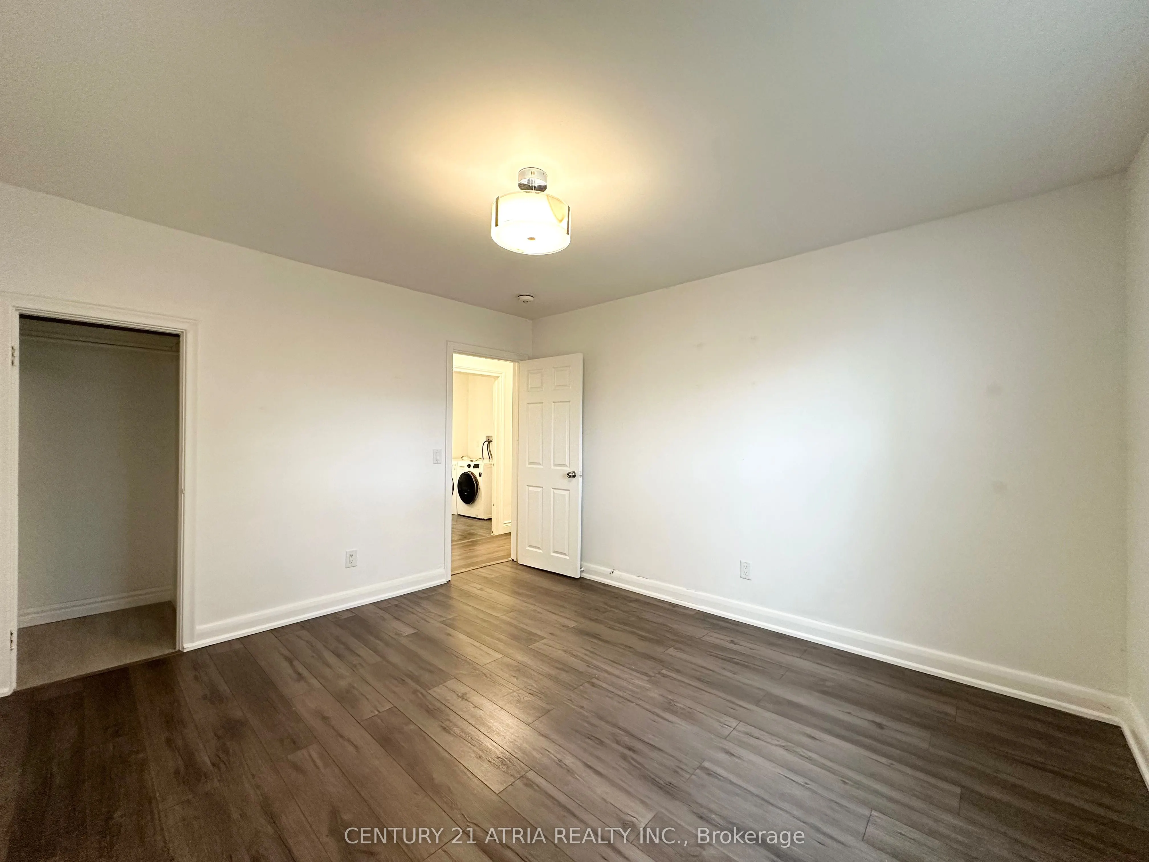 1070 Fergus Avenue, #Upper
