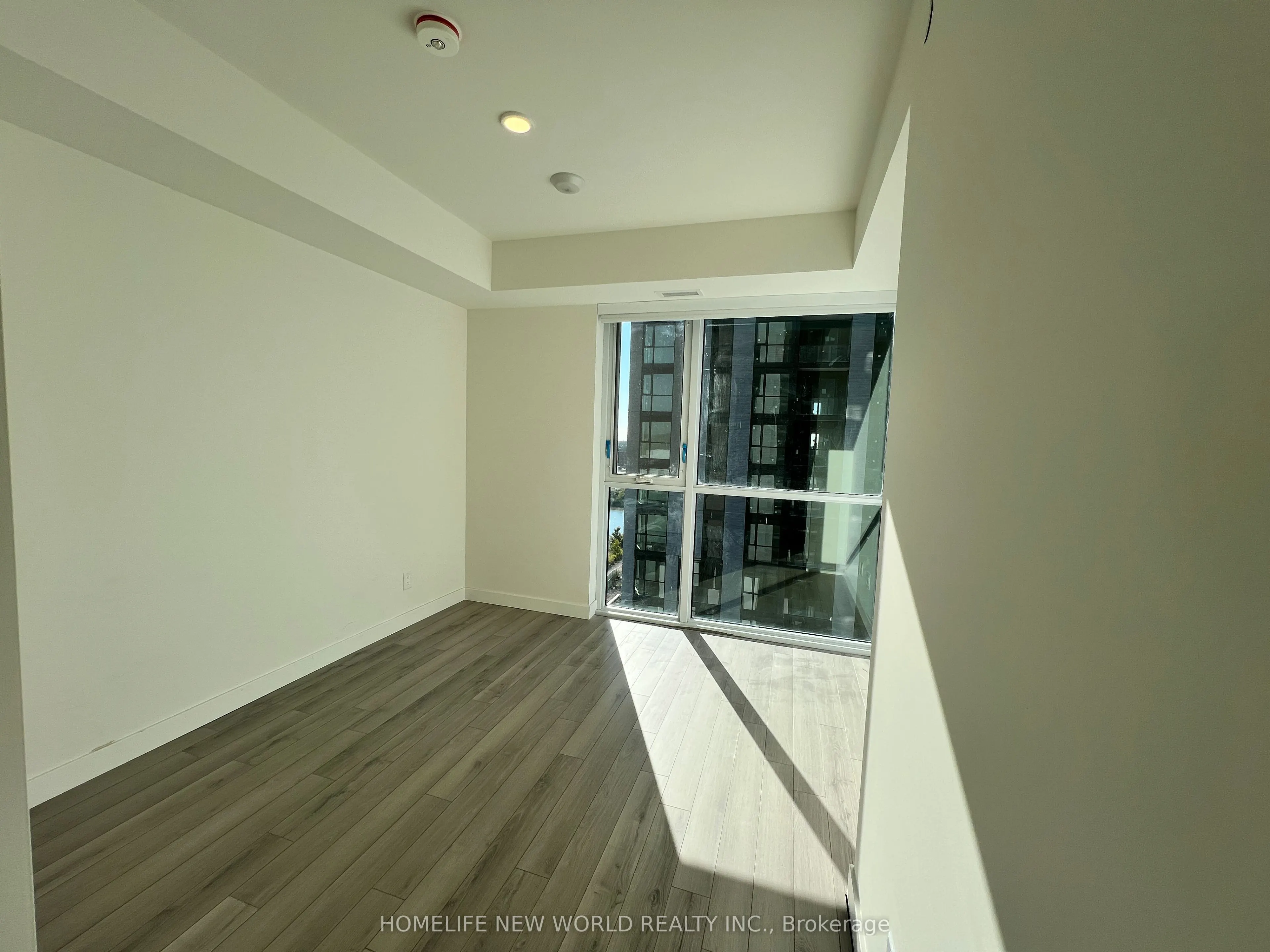 3079 Trafalgar Road, #810