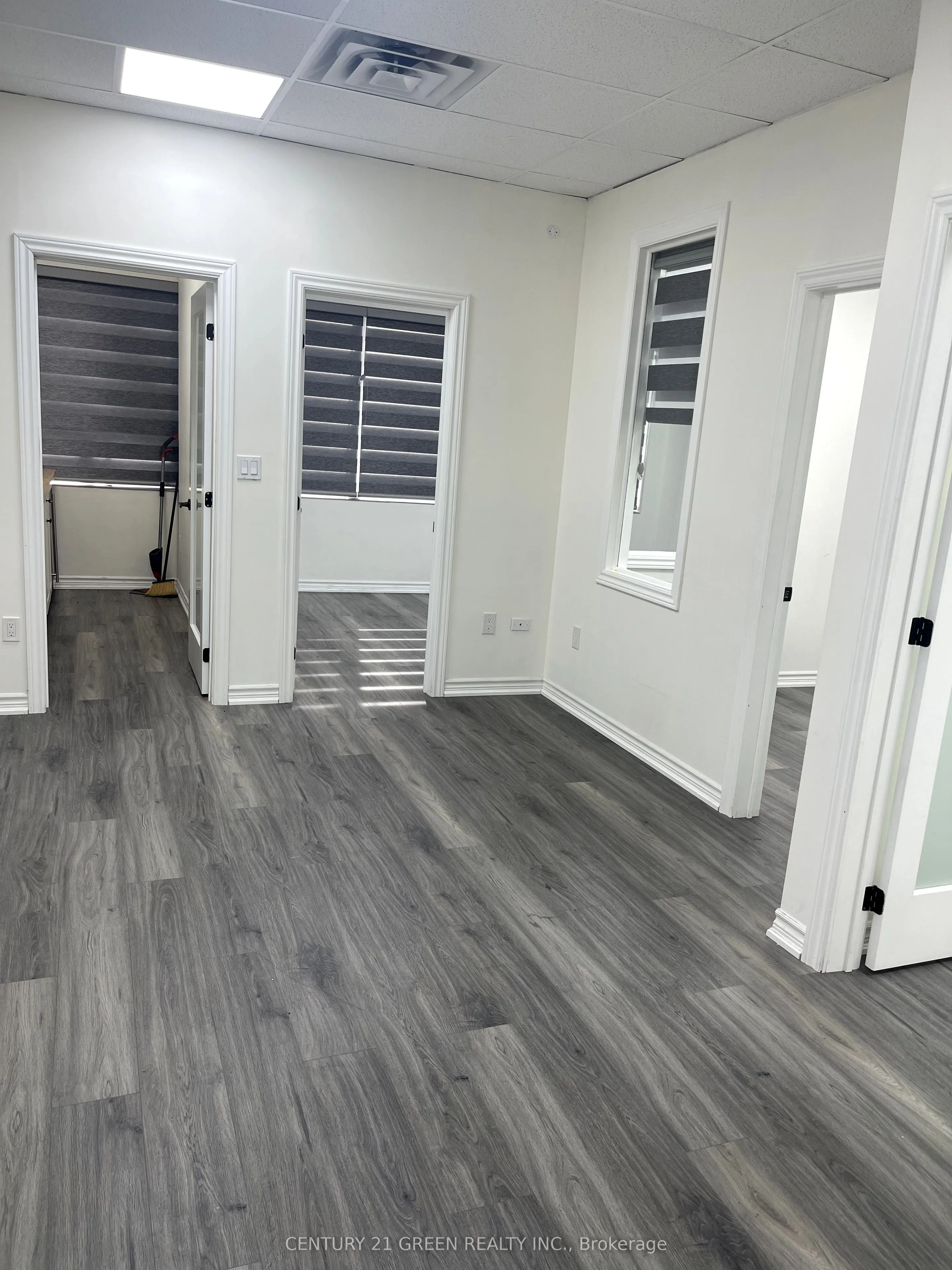 50 Steeles Avenue E, #216