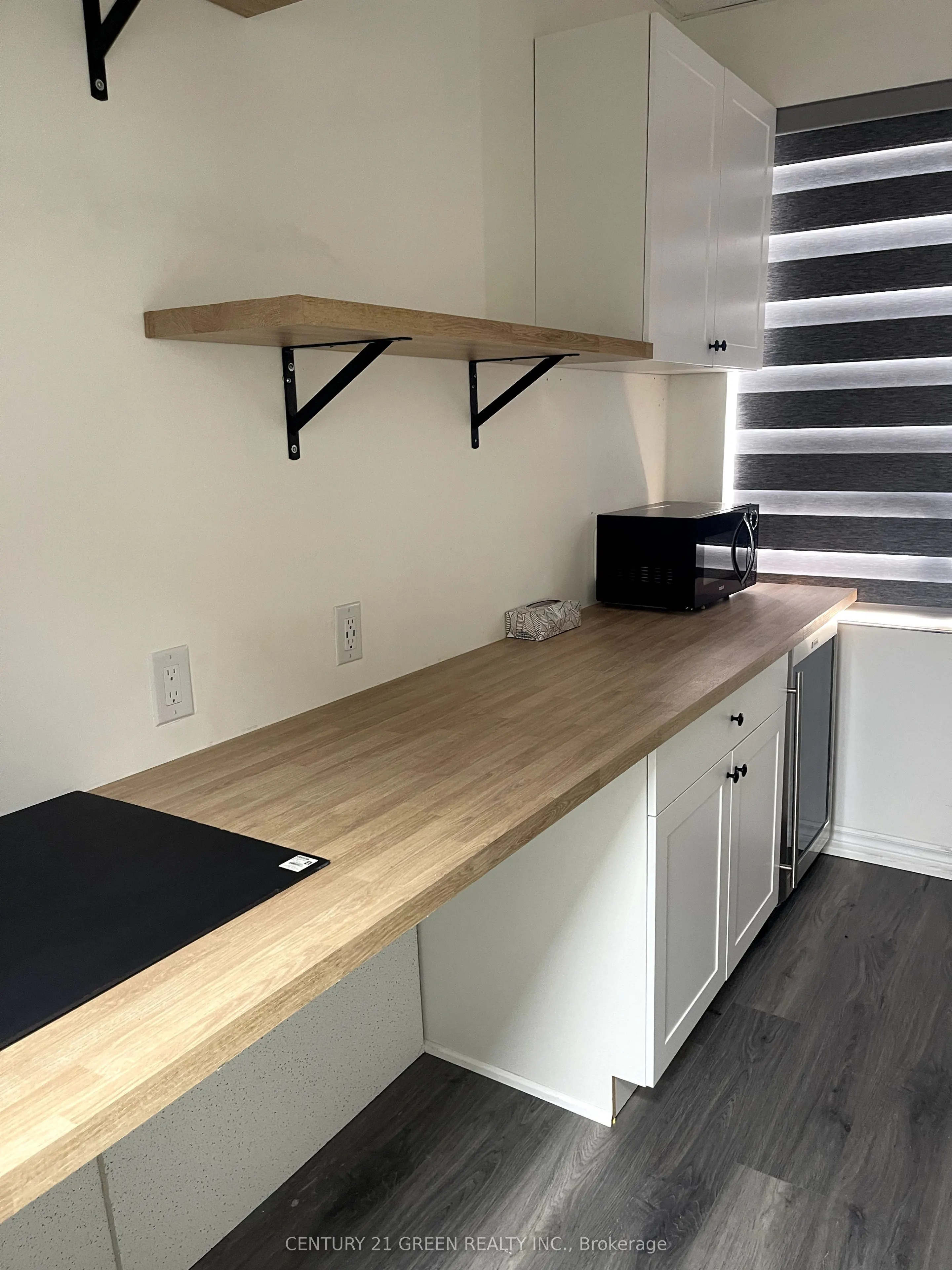 50 Steeles Avenue E, #216