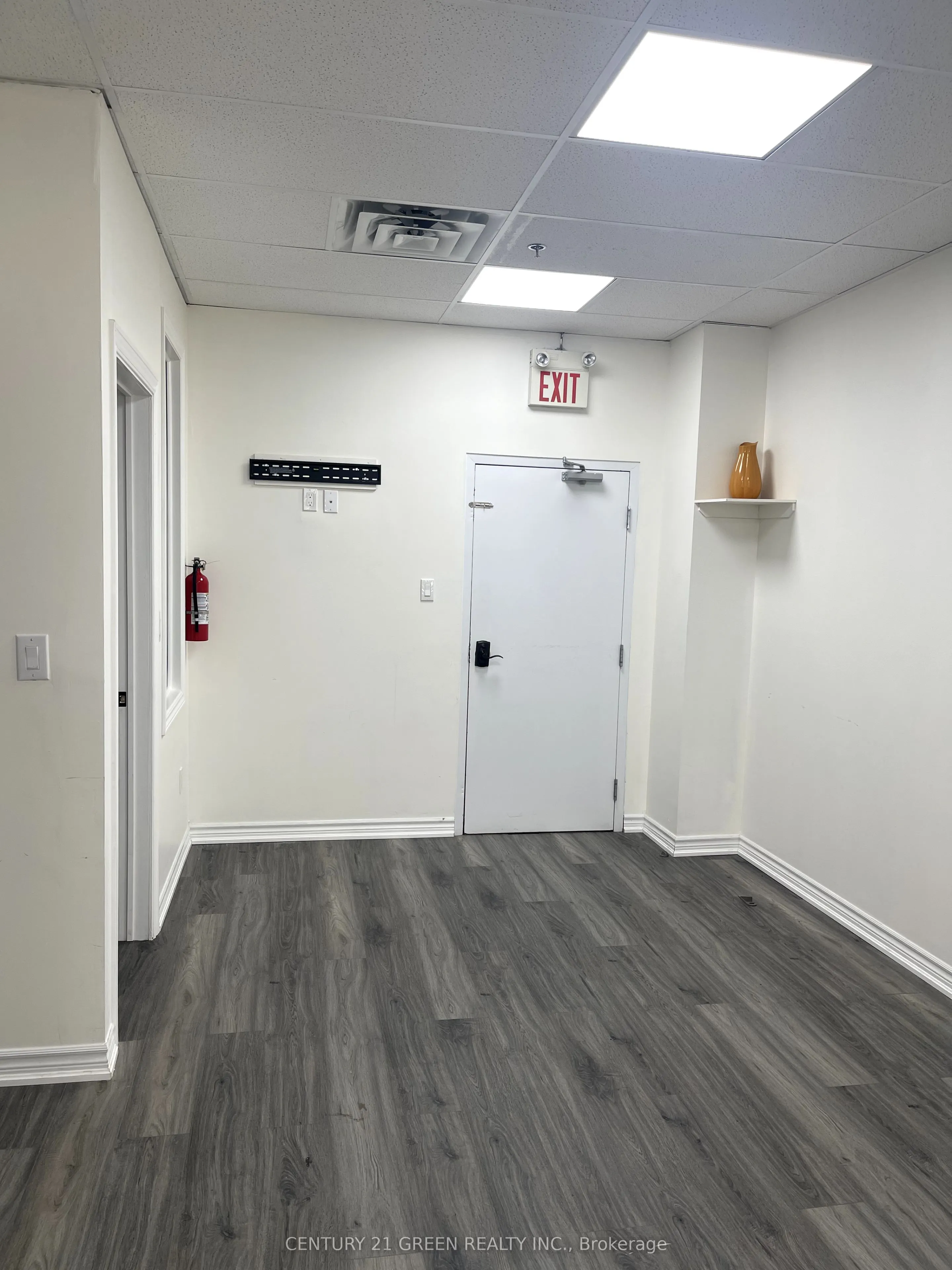 50 Steeles Avenue E, #216