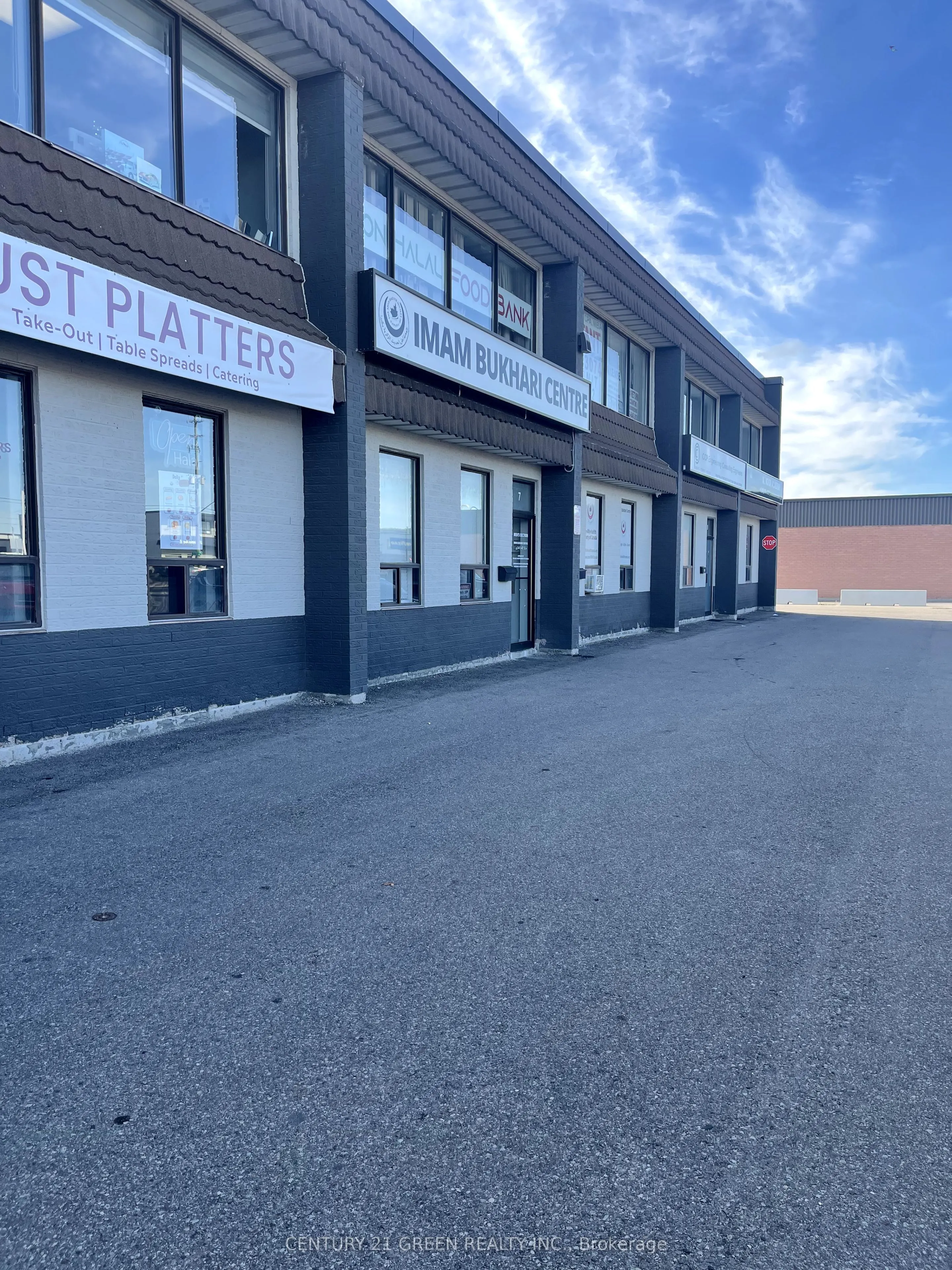 50 Steeles Avenue E, #216