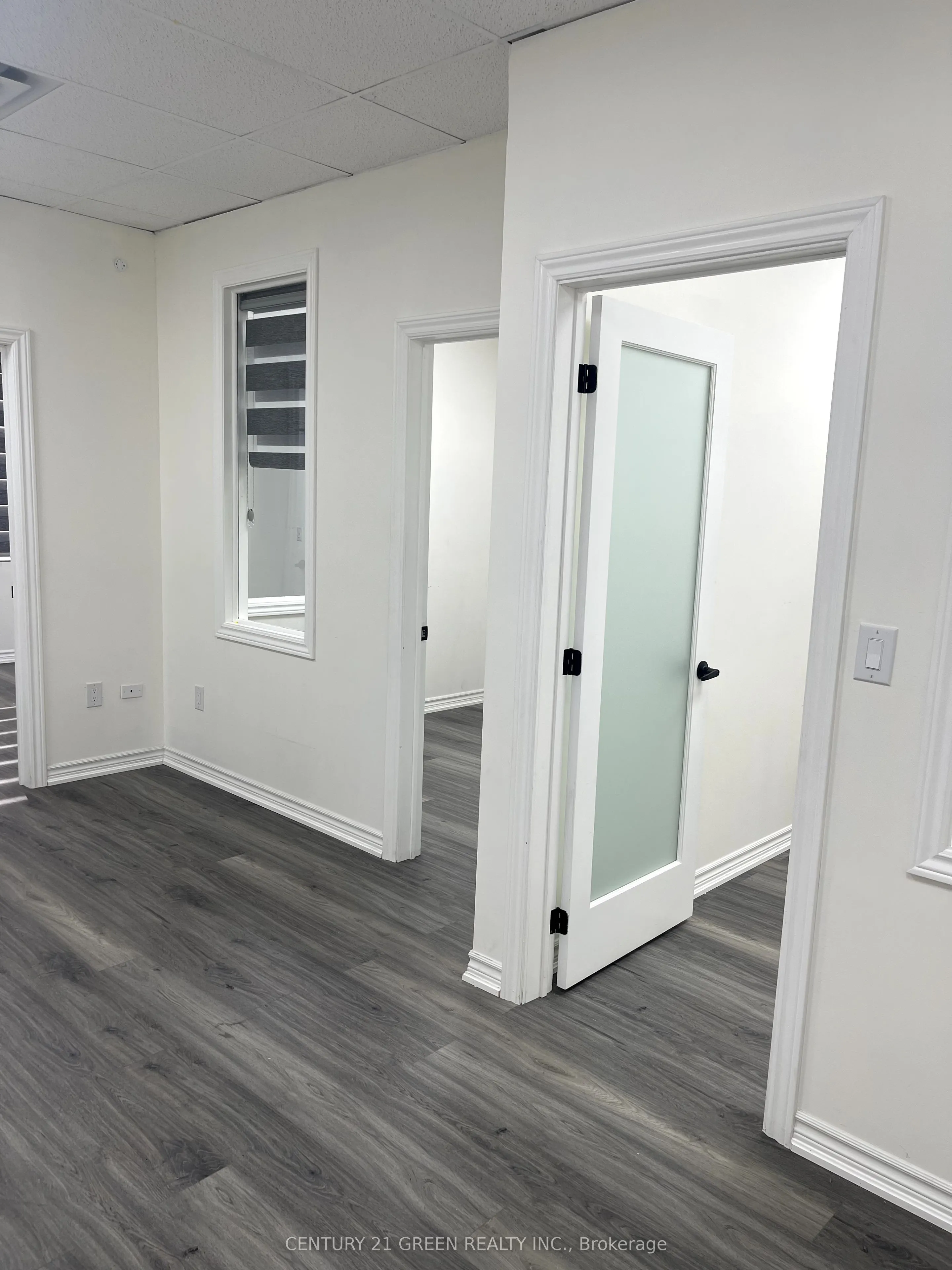 50 Steeles Avenue E, #216
