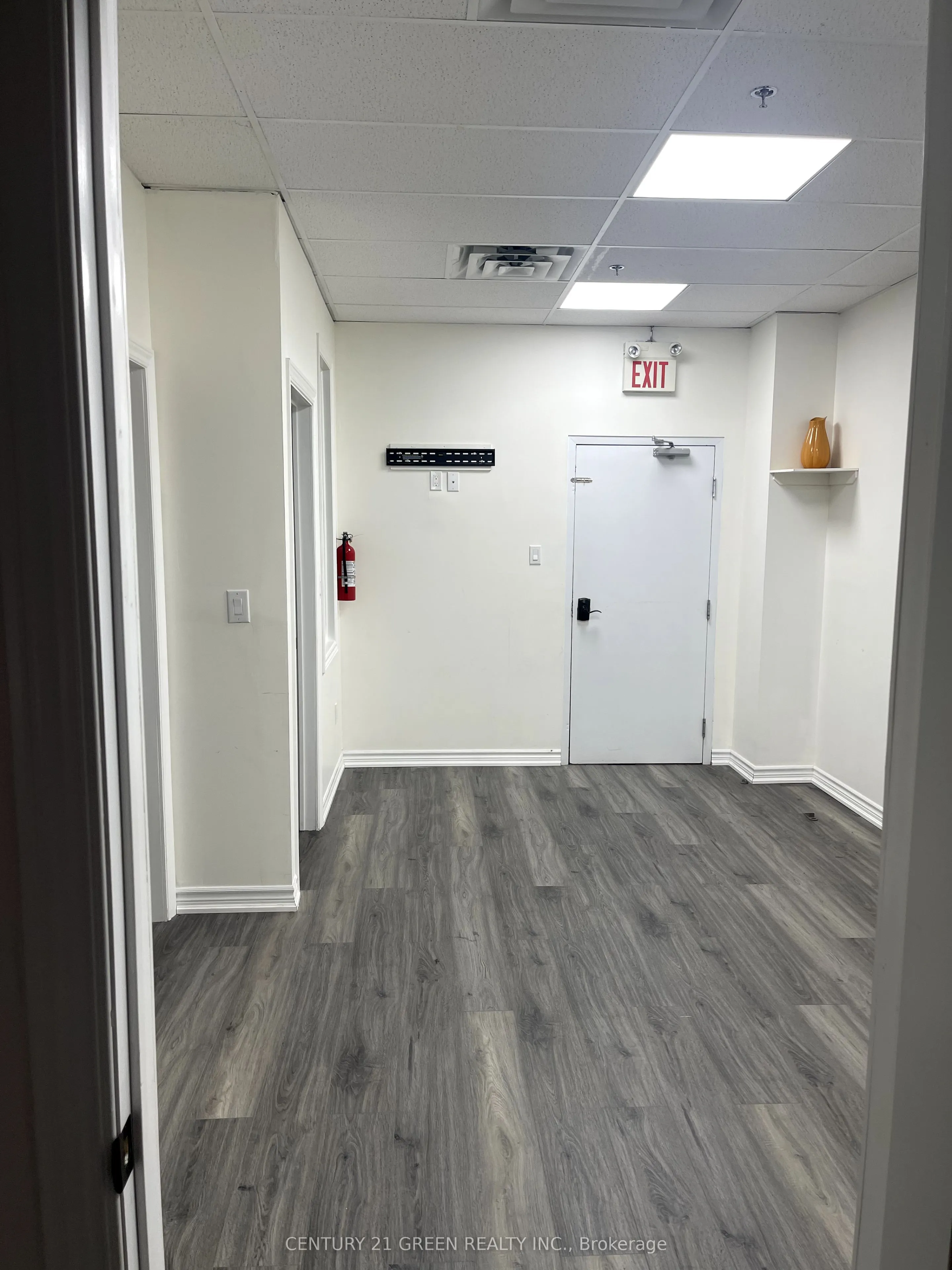 50 Steeles Avenue E, #216