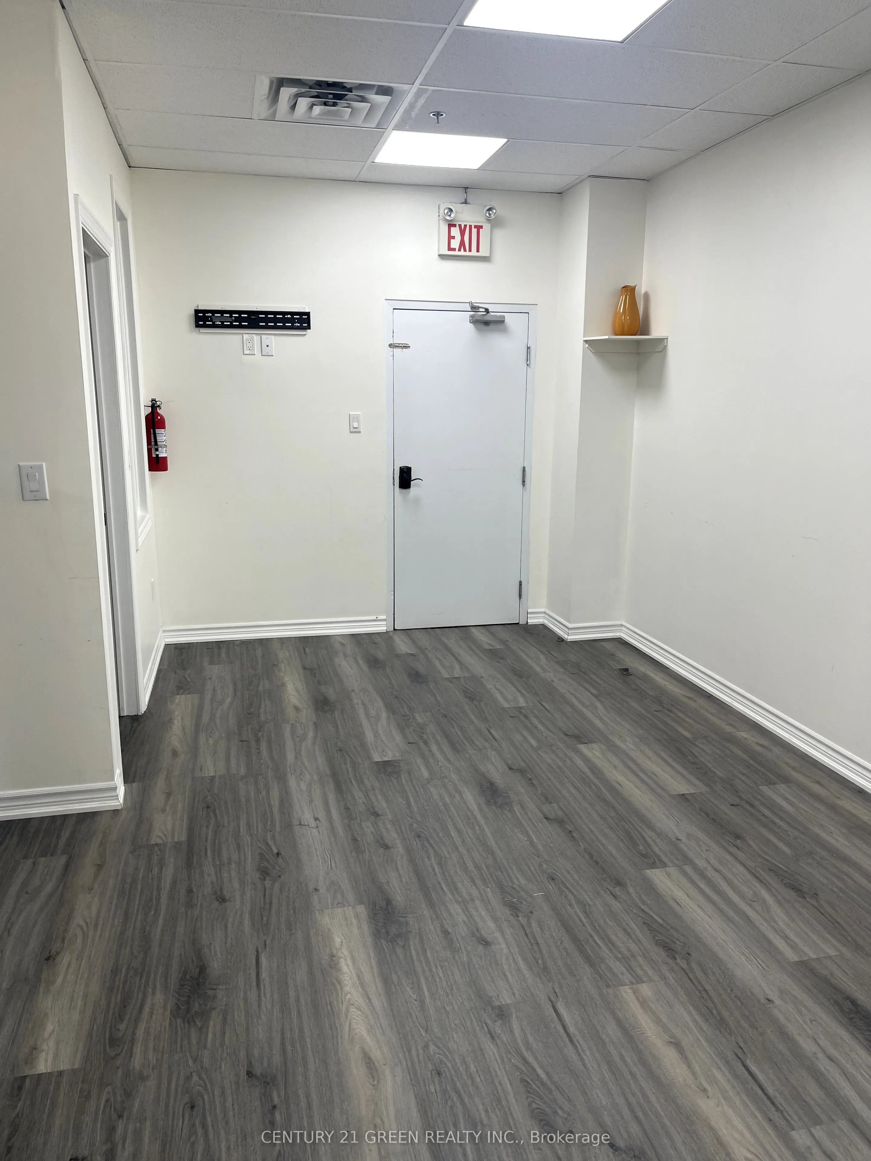 50 Steeles Avenue E, #216