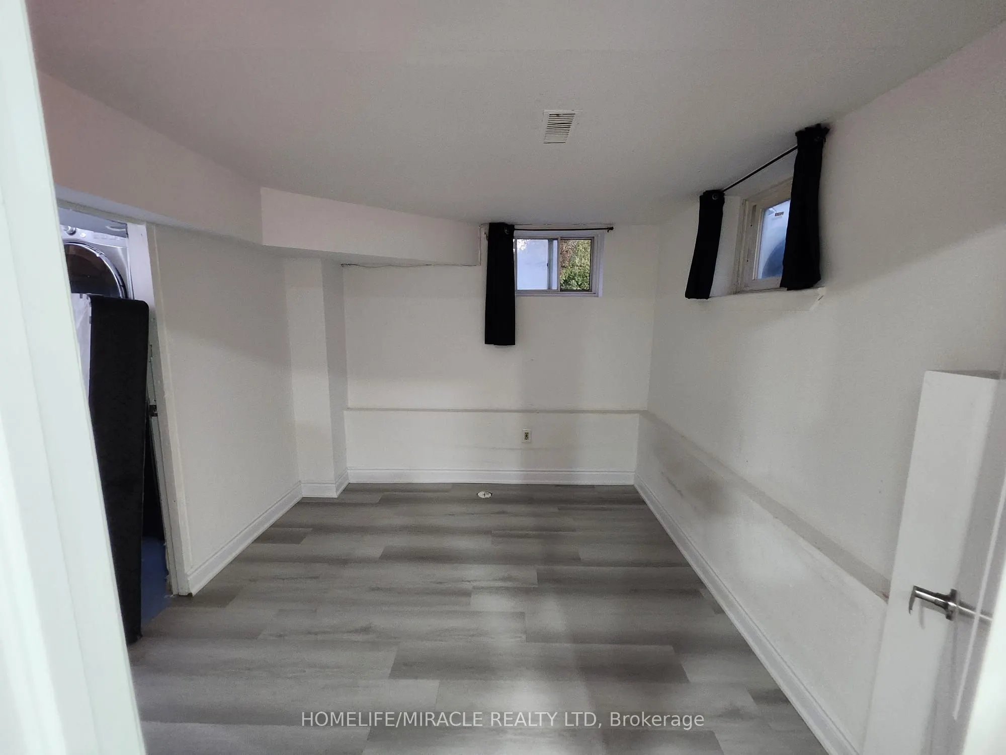 40 Corby Crescent, #BSMT