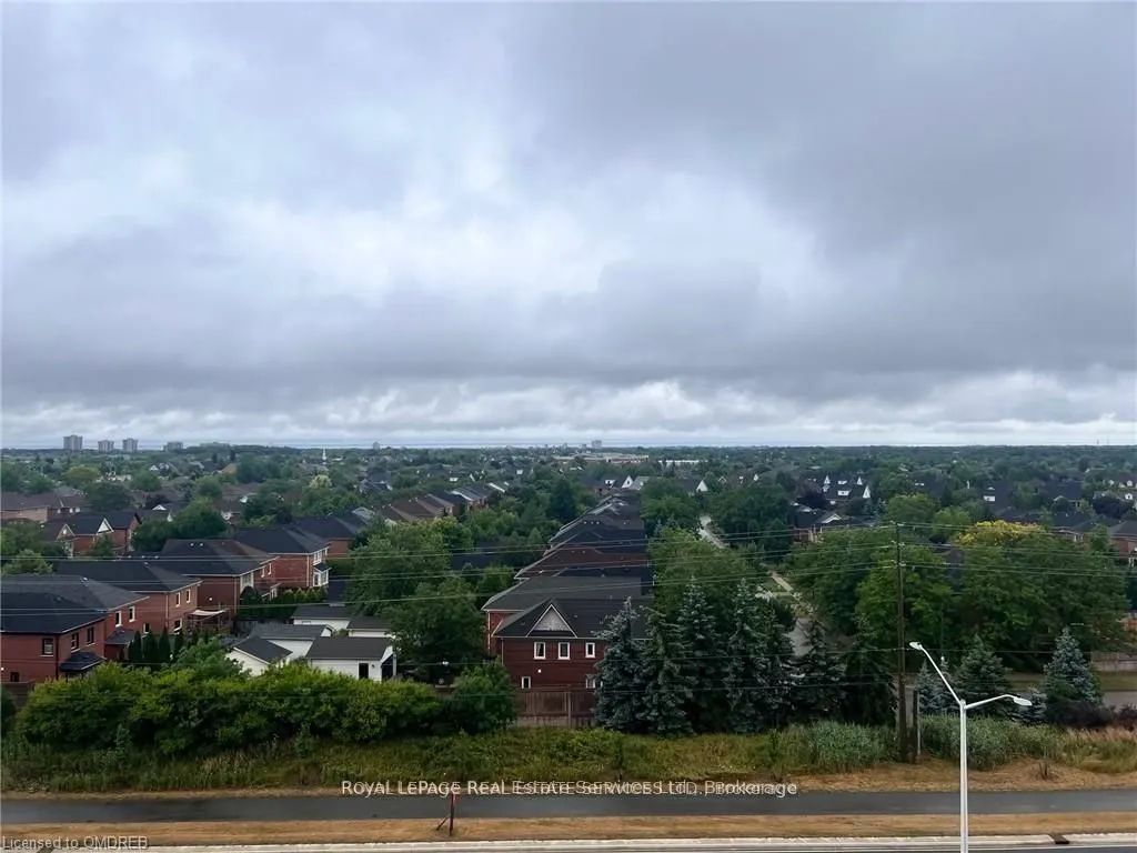 95 Dundas Street W, #511