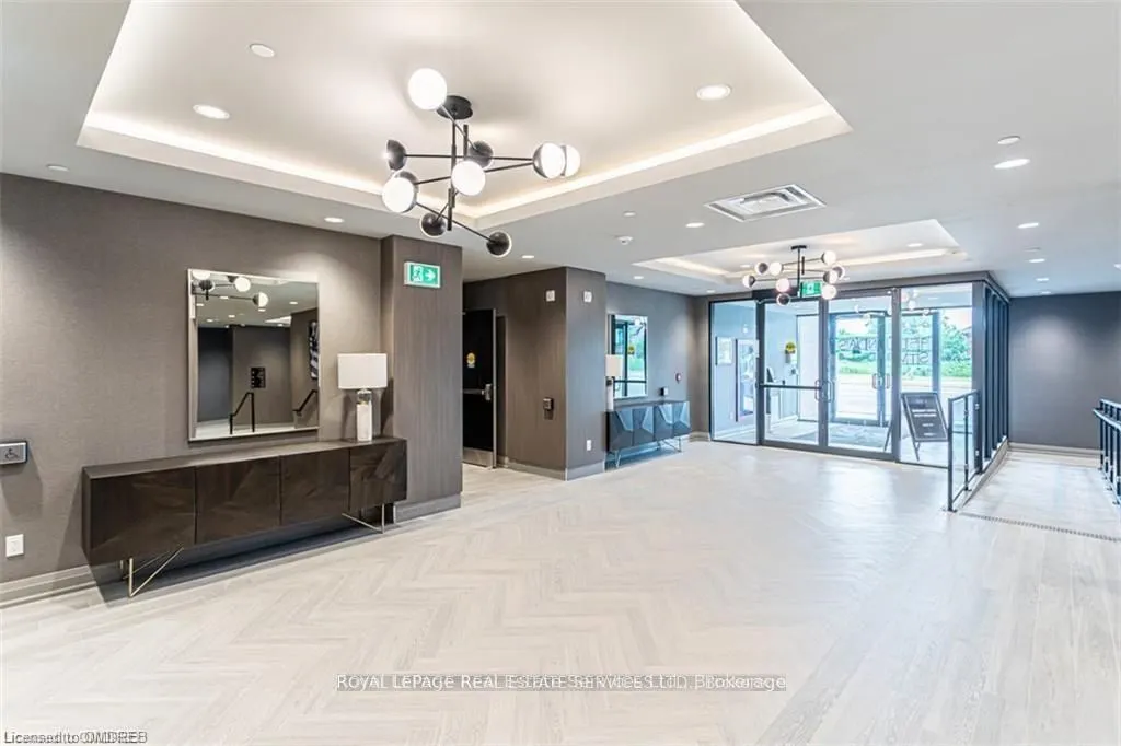 95 Dundas Street W, #511