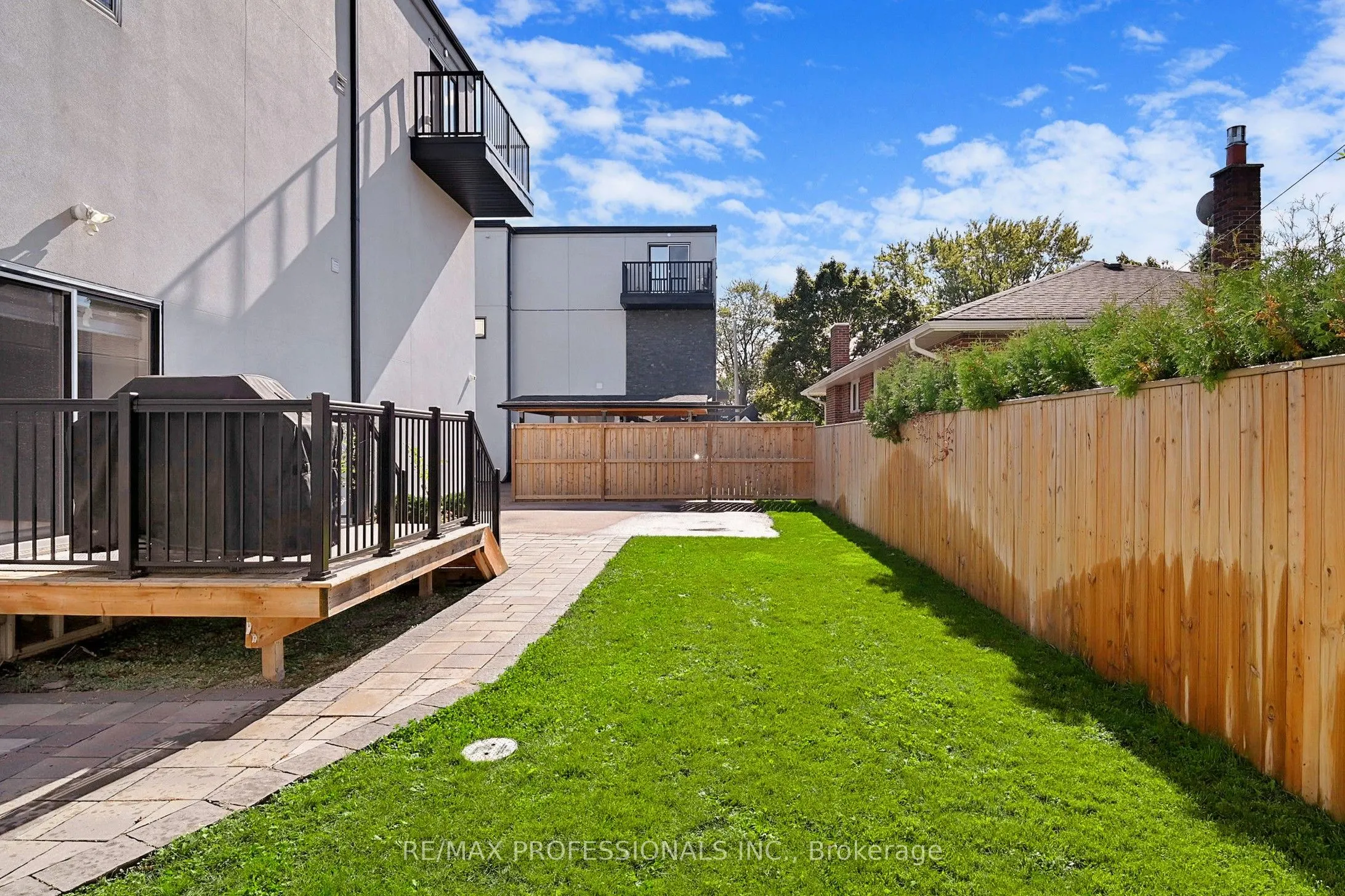 4 Martin Grove Road