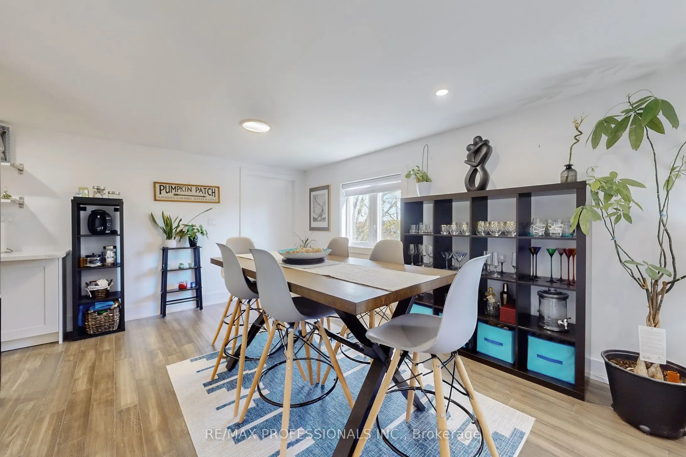 4 Martin Grove Road