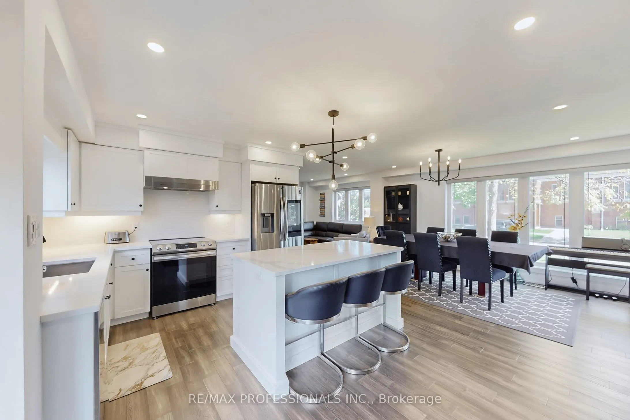 4 Martin Grove Road