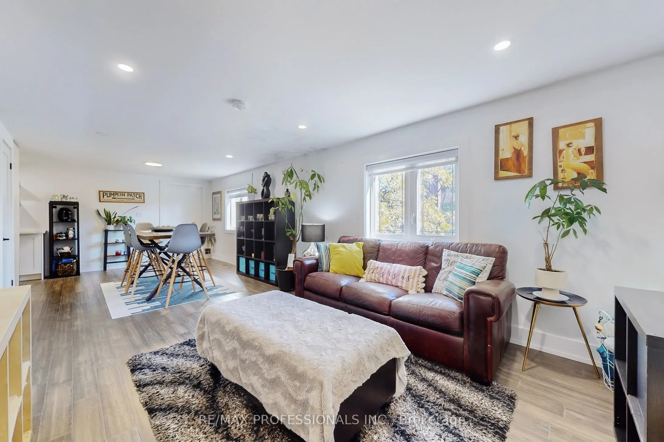4 Martin Grove Road