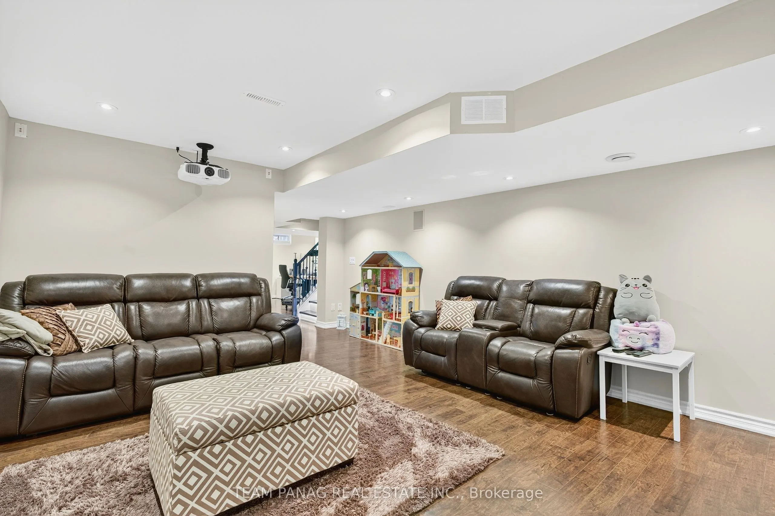 106 Sugarcane Avenue