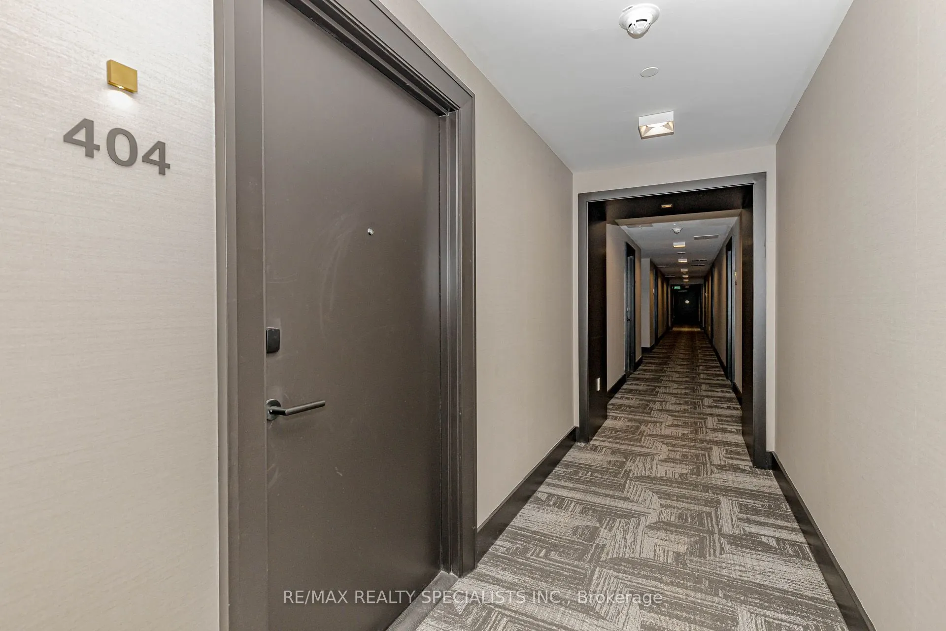 2333 Khalsa Gate, #404