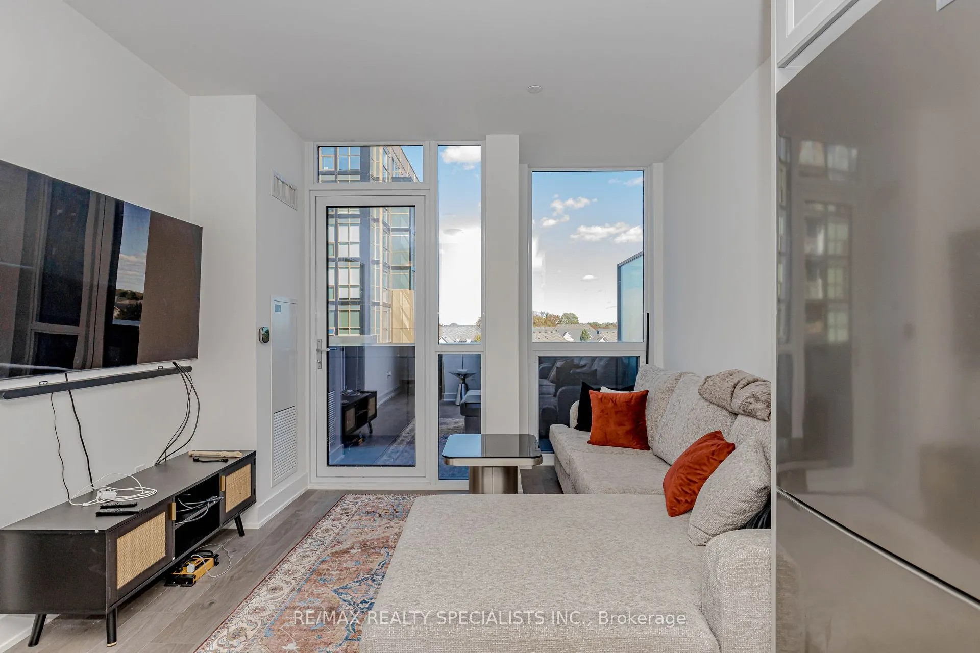 2333 Khalsa Gate, #404