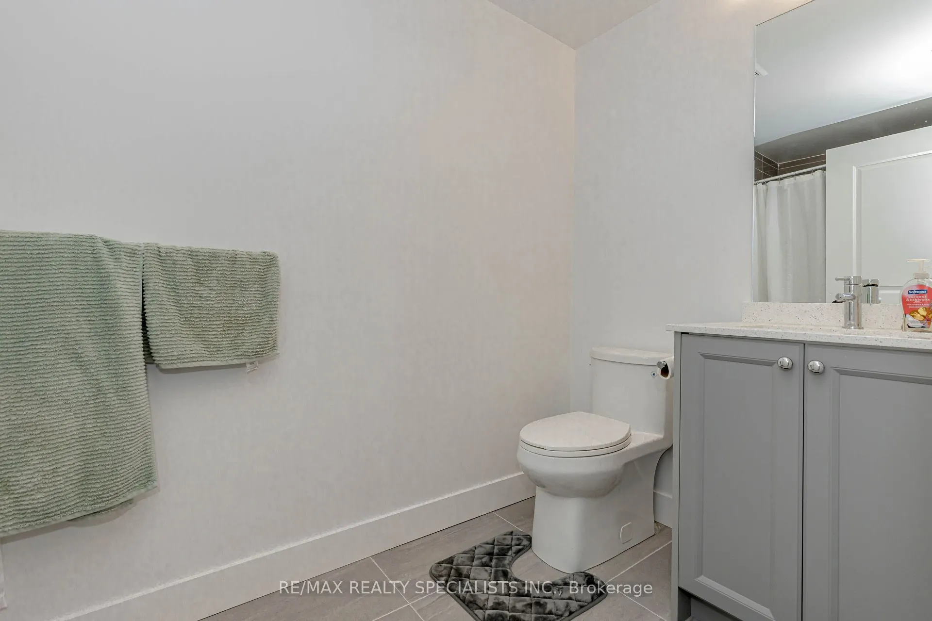 2333 Khalsa Gate, #404