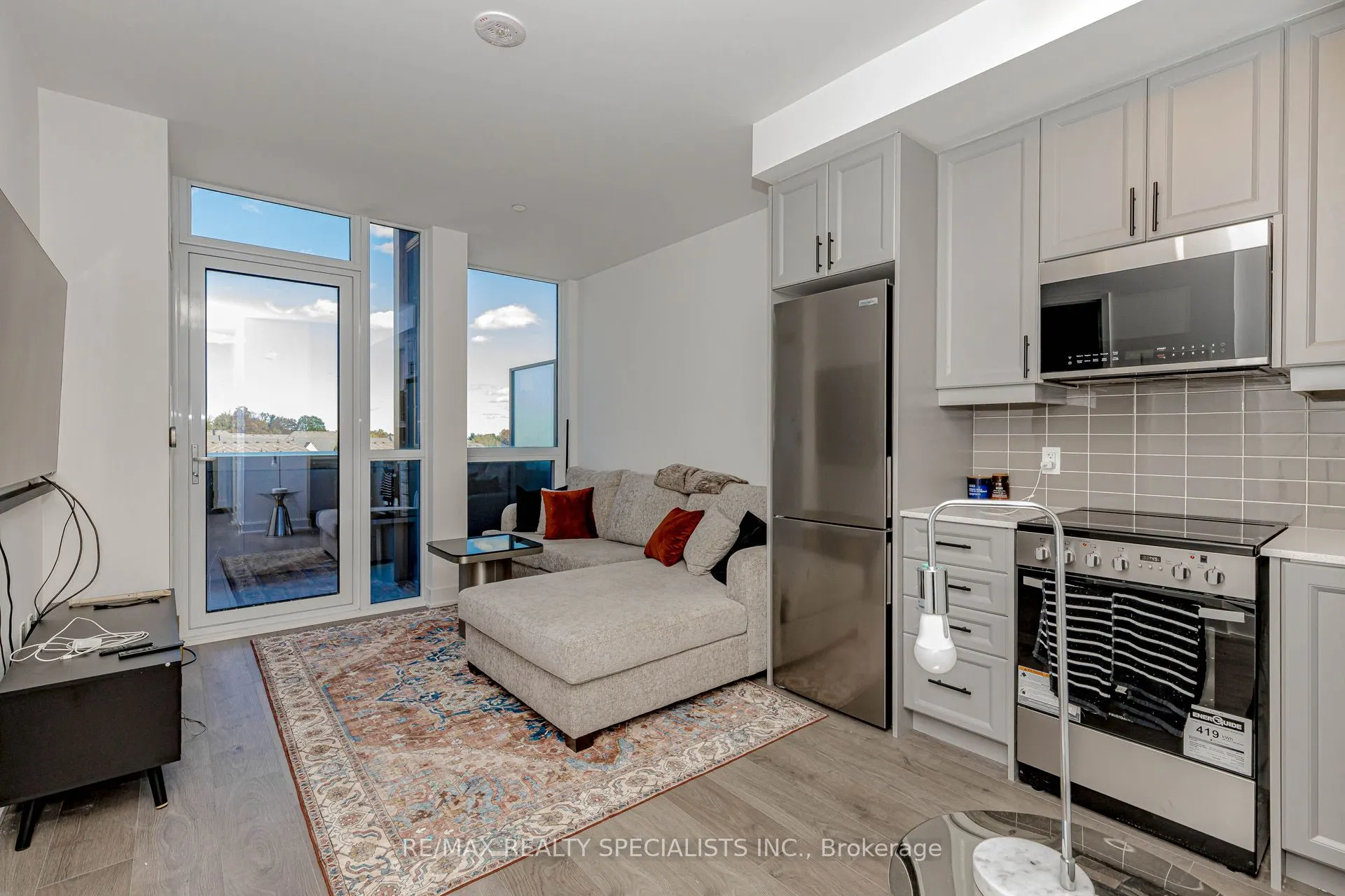 2333 Khalsa Gate, #404