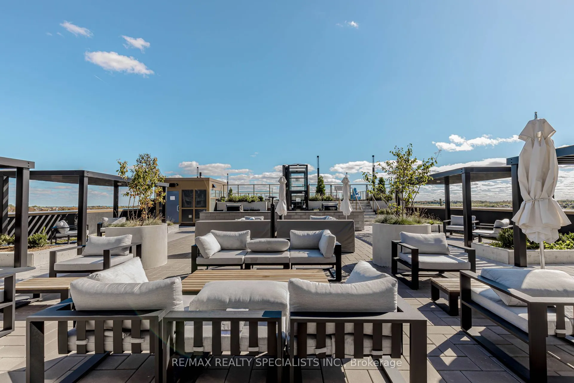 2333 Khalsa Gate, #404