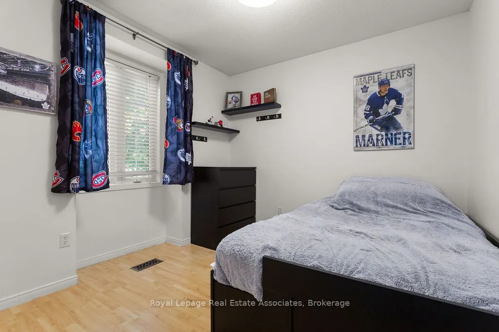 2913 Darien Road