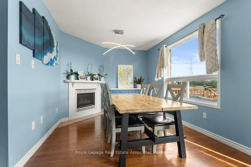 2913 Darien Road