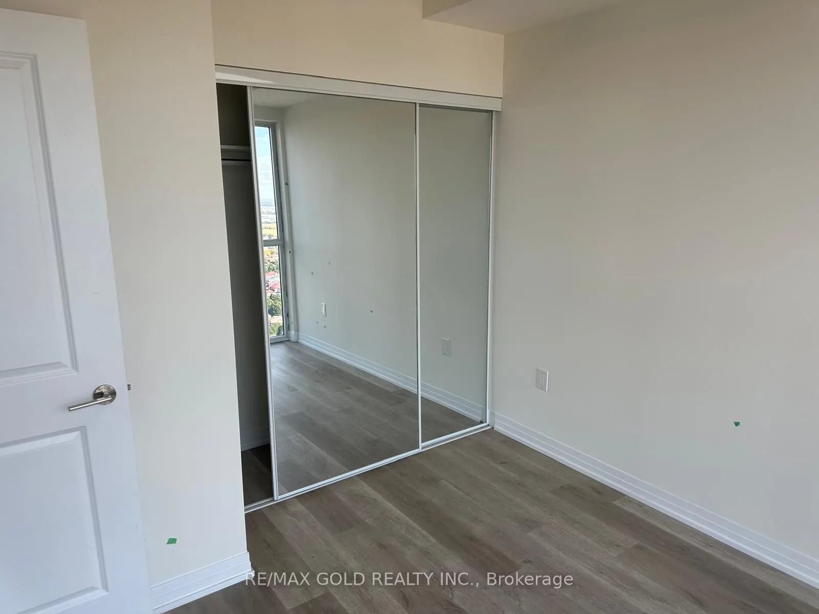 15 Watergarden Drive, #2107