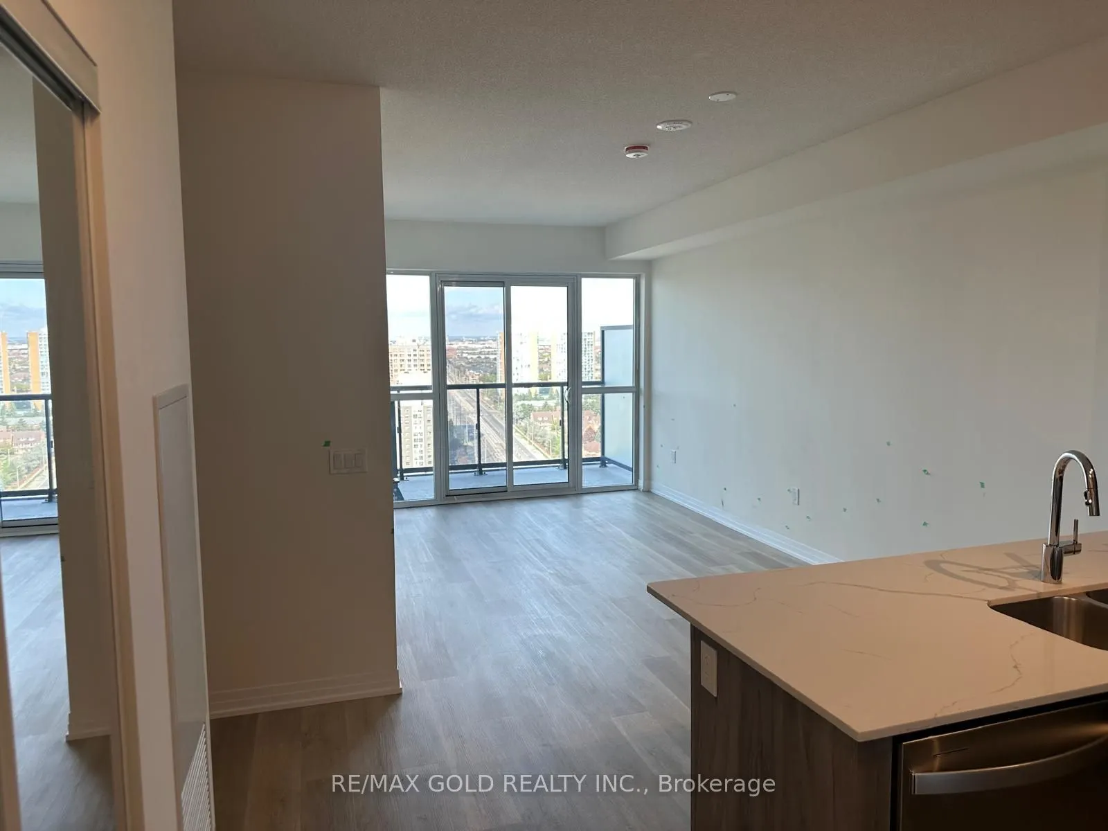 15 Watergarden Drive, #2107