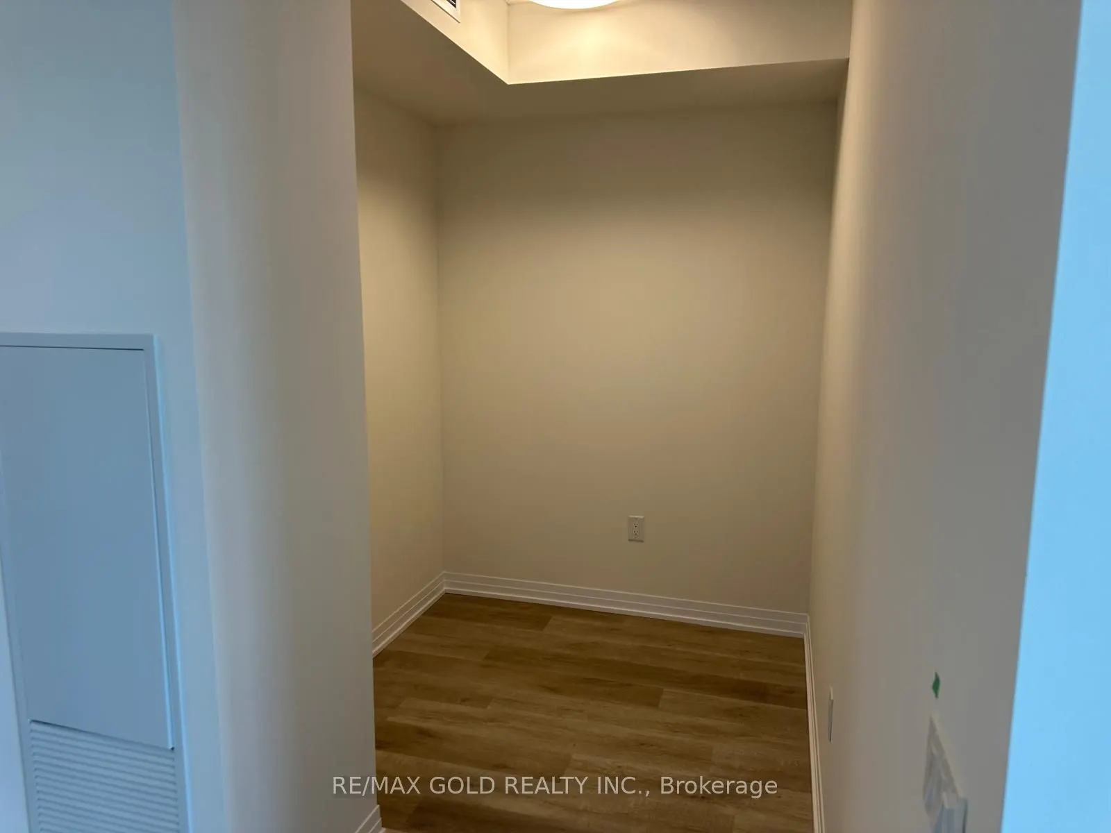15 Watergarden Drive, #2107