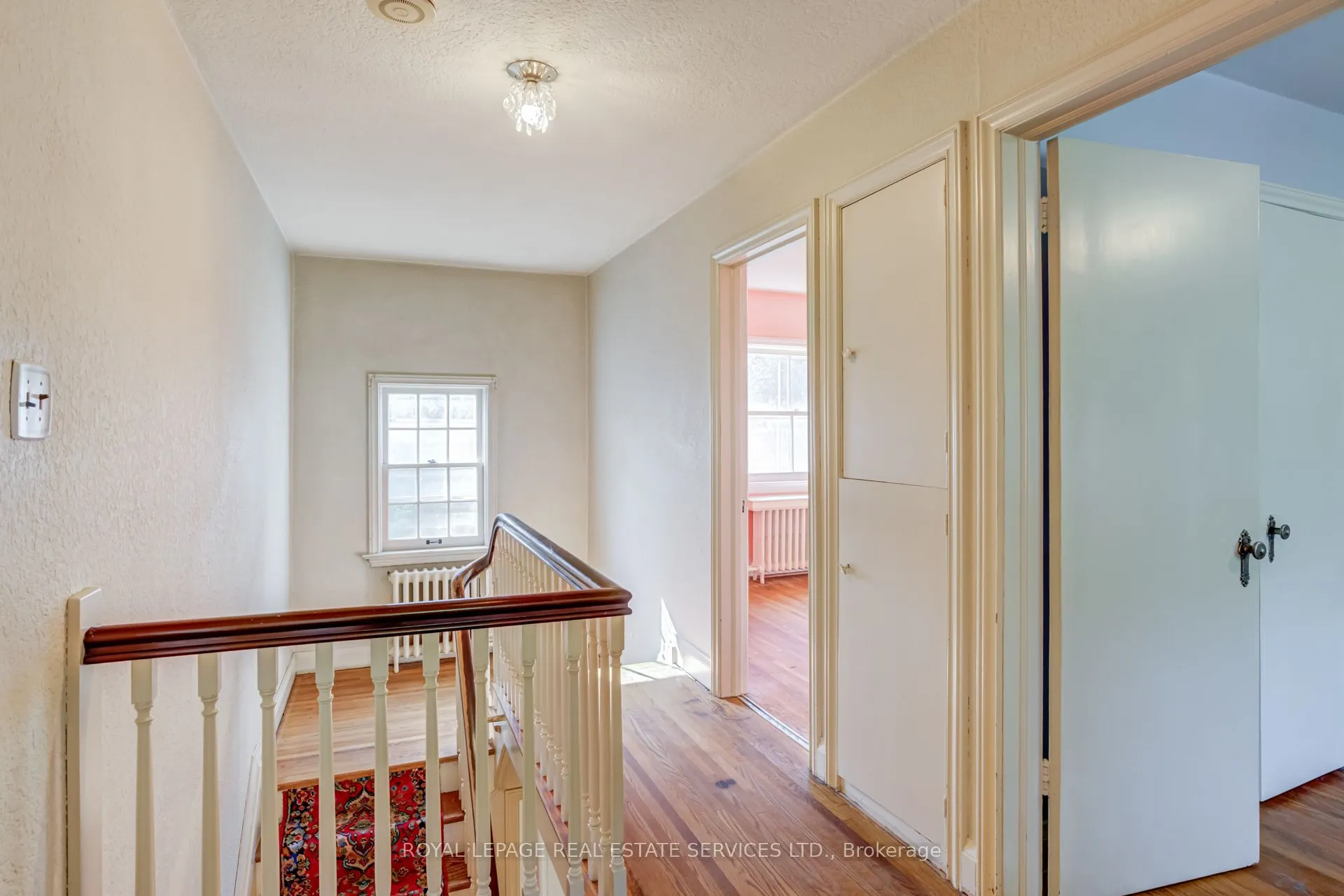 25 Ashton Manor